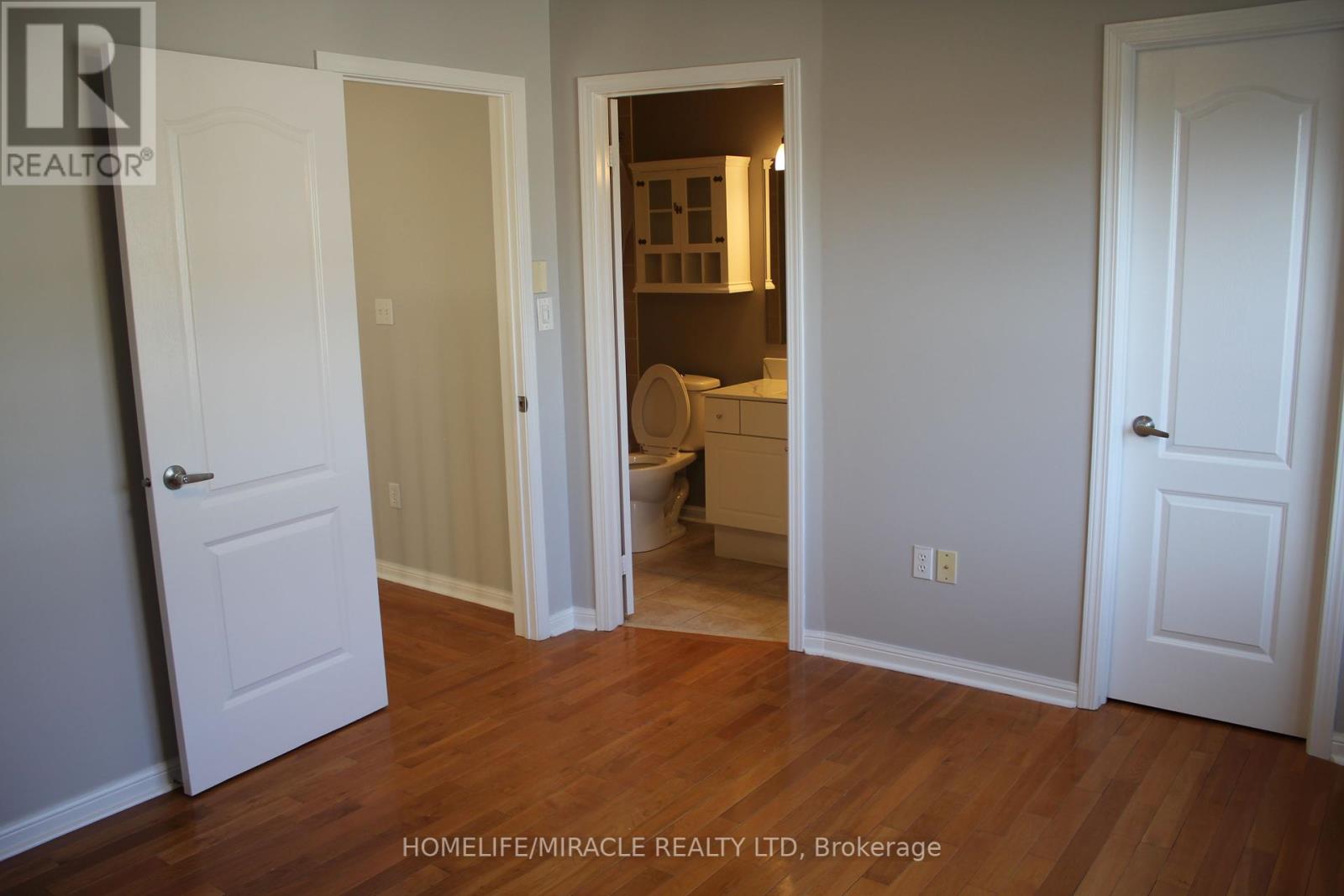 38 - 5980 Whitehorn Avenue, Mississauga, Ontario  L5A 5X2 - Photo 28 - W12402157