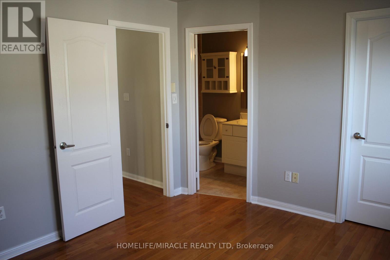 38 - 5980 Whitehorn Avenue, Mississauga, Ontario  L5A 5X2 - Photo 29 - W12402157