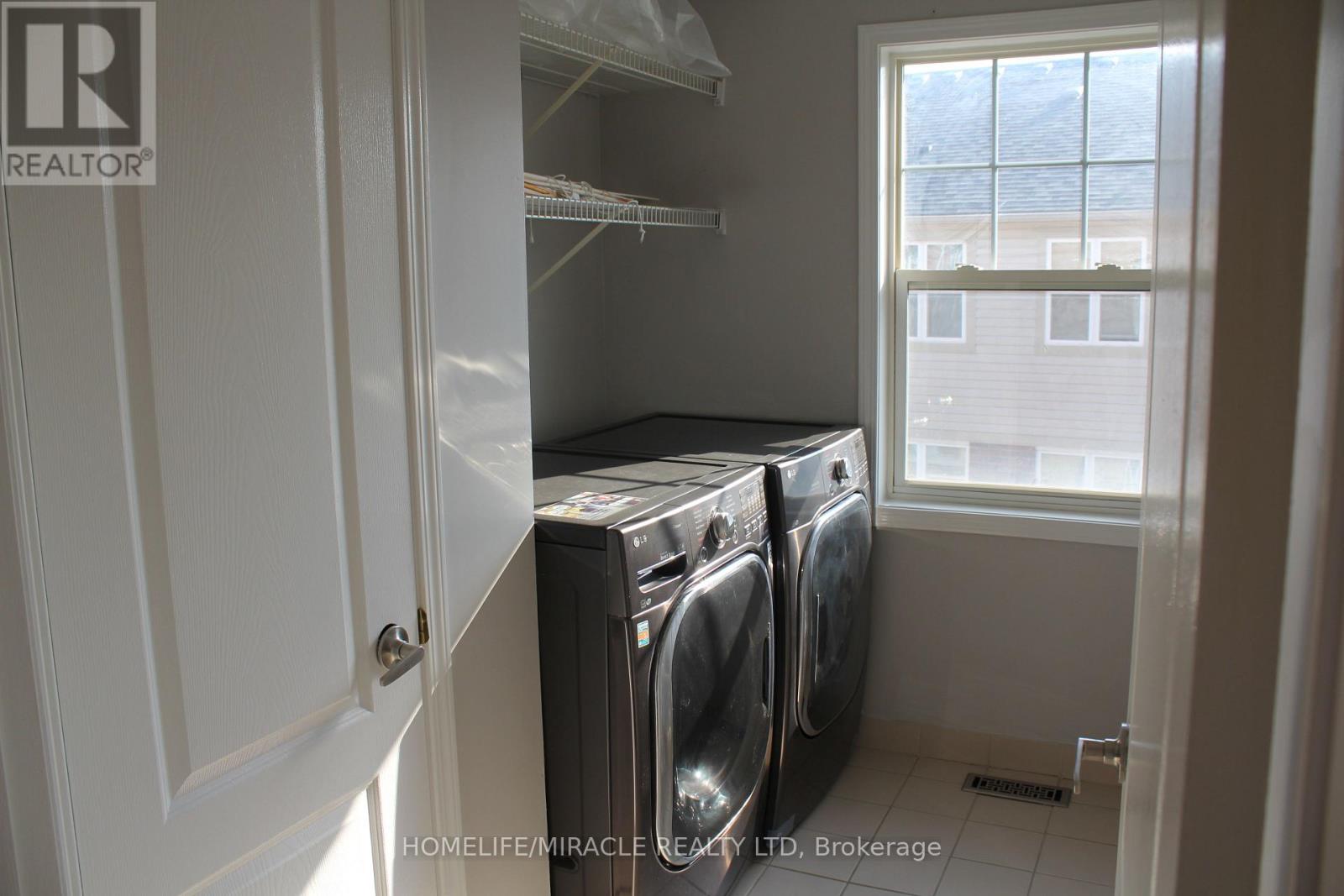 38 - 5980 Whitehorn Avenue, Mississauga, Ontario  L5A 5X2 - Photo 36 - W12402157