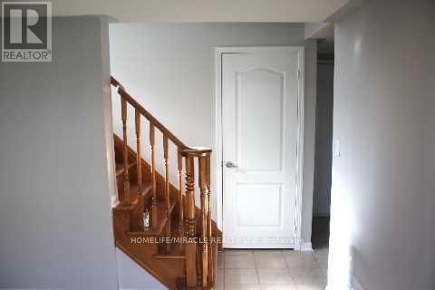 38 - 5980 Whitehorn Avenue, Mississauga, Ontario  L5A 5X2 - Photo 6 - W12402157