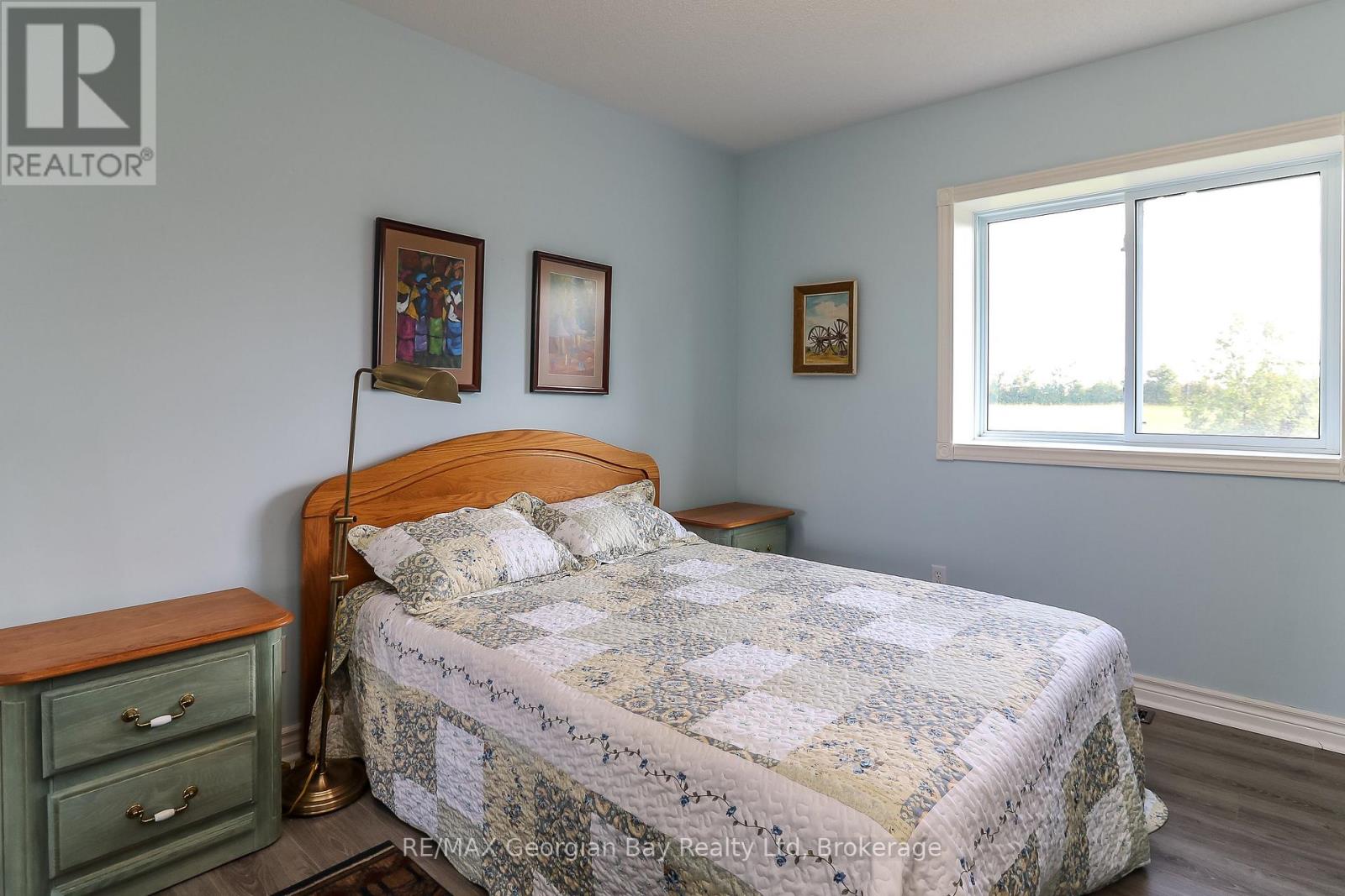 4989 Vasey Road, Oro-Medonte, Ontario L4R 4K3 - Photo 21 - S12403683