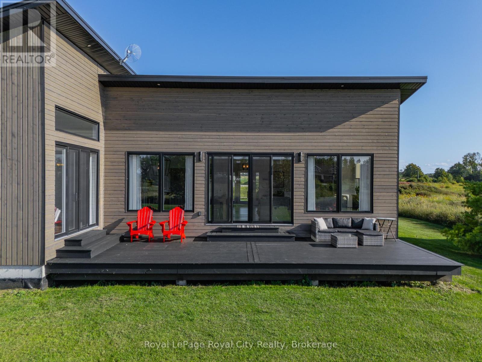 103 Ugovsek Crescent, Meaford, Ontario  N0H 1B0 - Photo 30 - X12400517