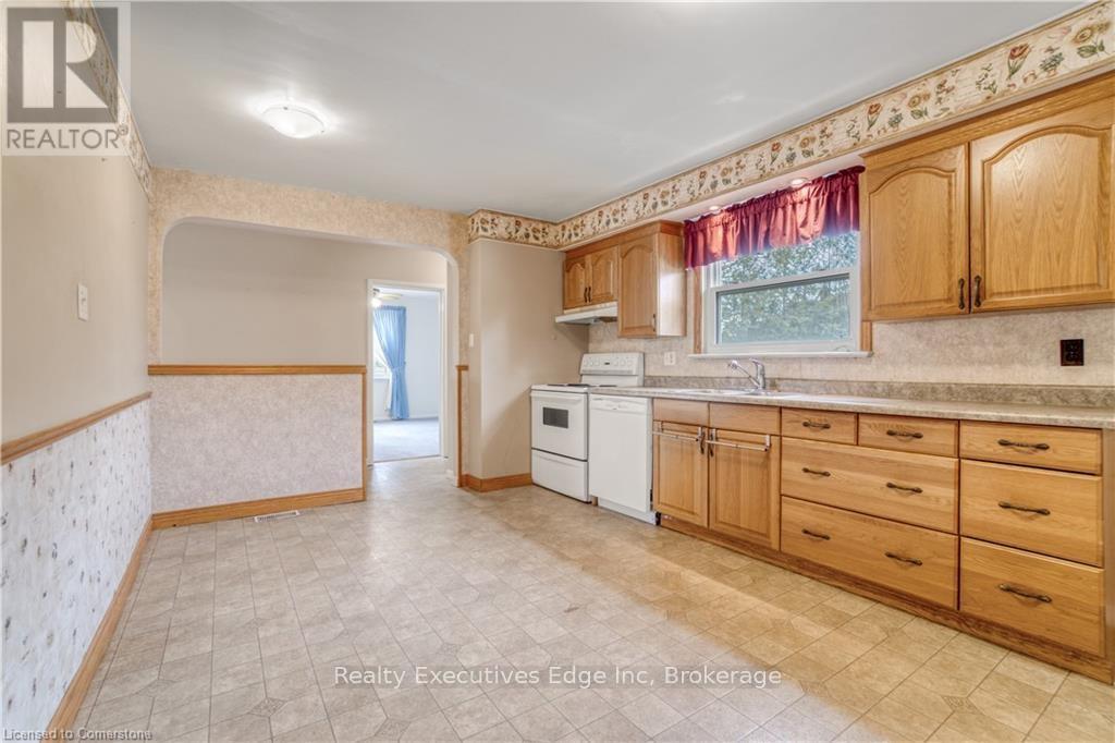 Main - 262 Grange Road, Guelph (Grange Road), Ontario  N1E 6N9 - Photo 18 - X12403656