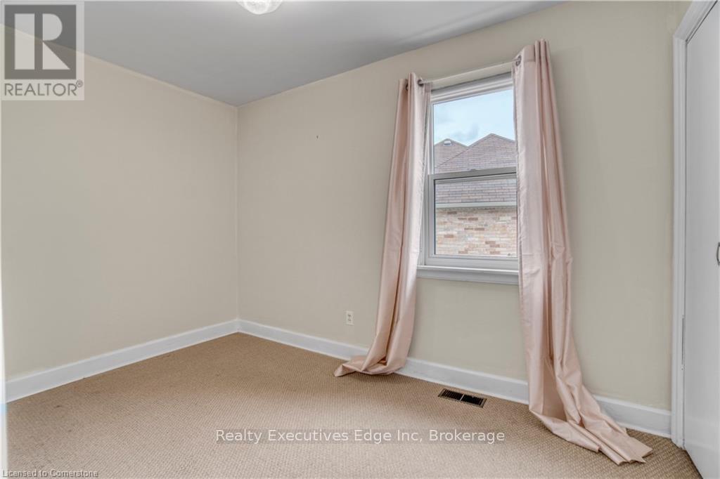 Main - 262 Grange Road, Guelph (Grange Road), Ontario  N1E 6N9 - Photo 29 - X12403656