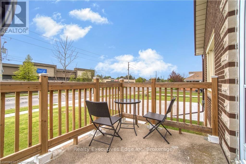 Main - 262 Grange Road, Guelph (Grange Road), Ontario  N1E 6N9 - Photo 8 - X12403656