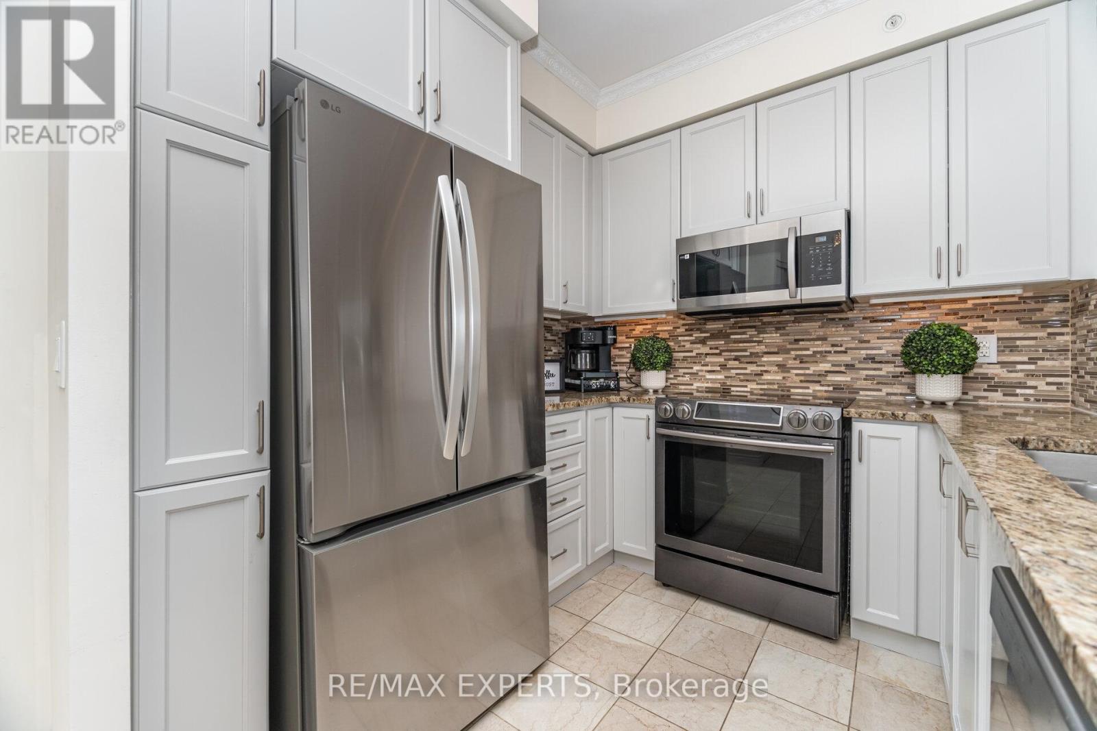 809 - 9255 Jane Street, Vaughan, Ontario  L6A 0K1 - Photo 10 - N12403466