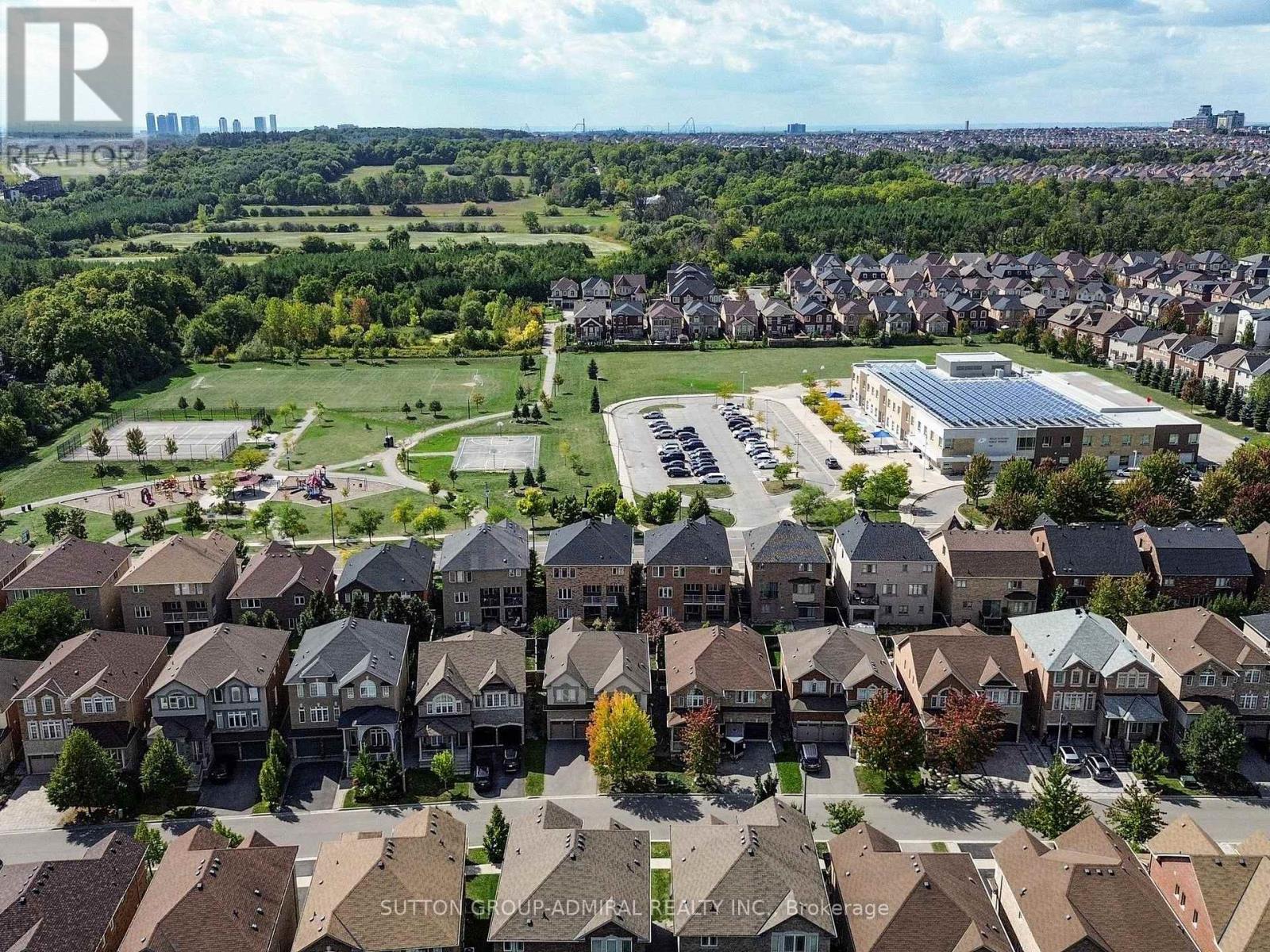 70 Laskin Drive, Vaughan, Ontario  L6A 5A4 - Photo 46 - N12403485