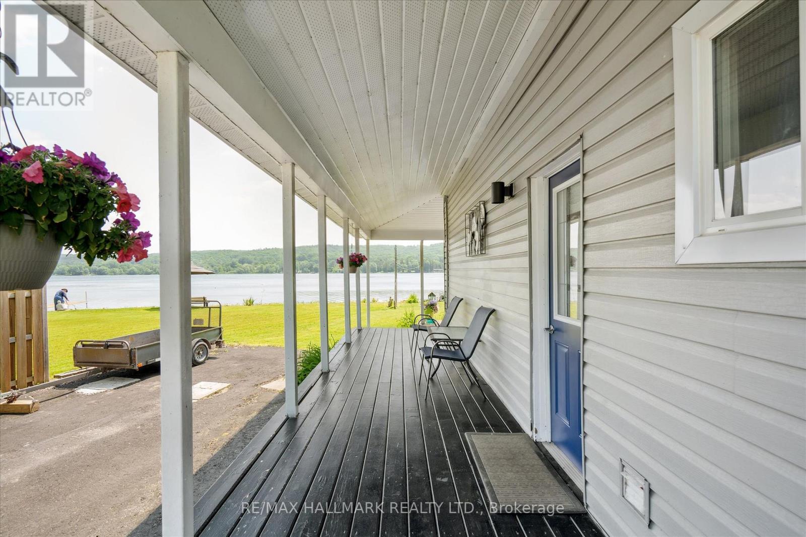 165 Trentside Lane, Quinte West (Frankford Ward), Ontario  K0K 2C0 - Photo 13 - X12403389