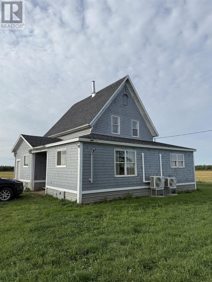 1106 Locke Road, Haliburton, Prince Edward Island  C0B 1V0 - Photo 1 - 202523322