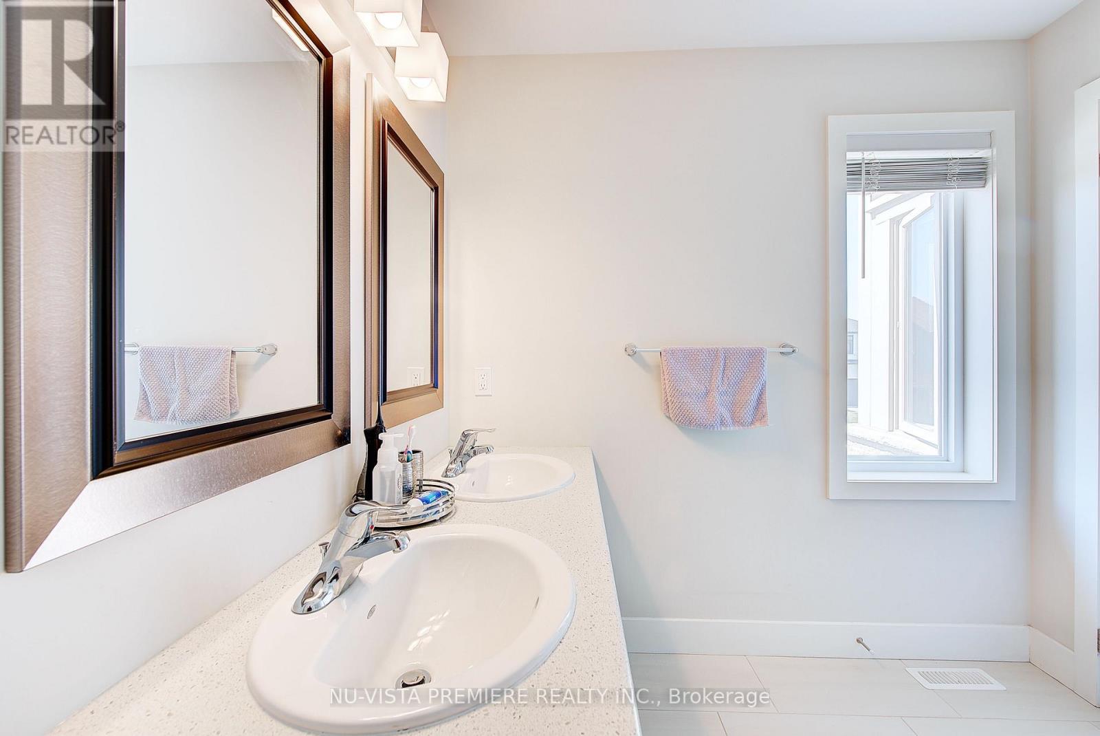 563 Chelton Road, London South, Ontario  N6M 0H8 - Photo 16 - X12401315