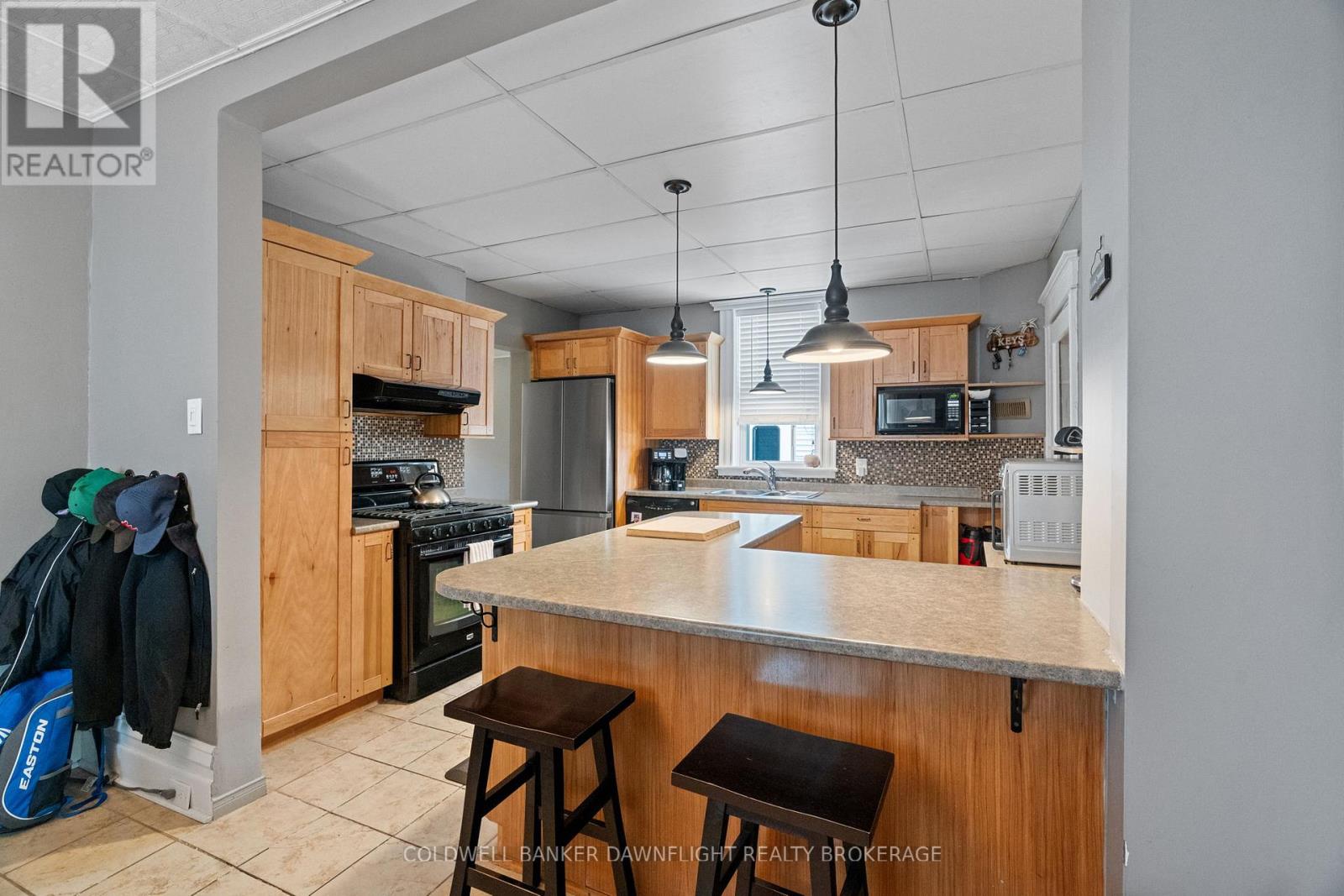 96 Main Street S, South Huron, Ontario  N0M 1S1 - Photo 11 - X12283160