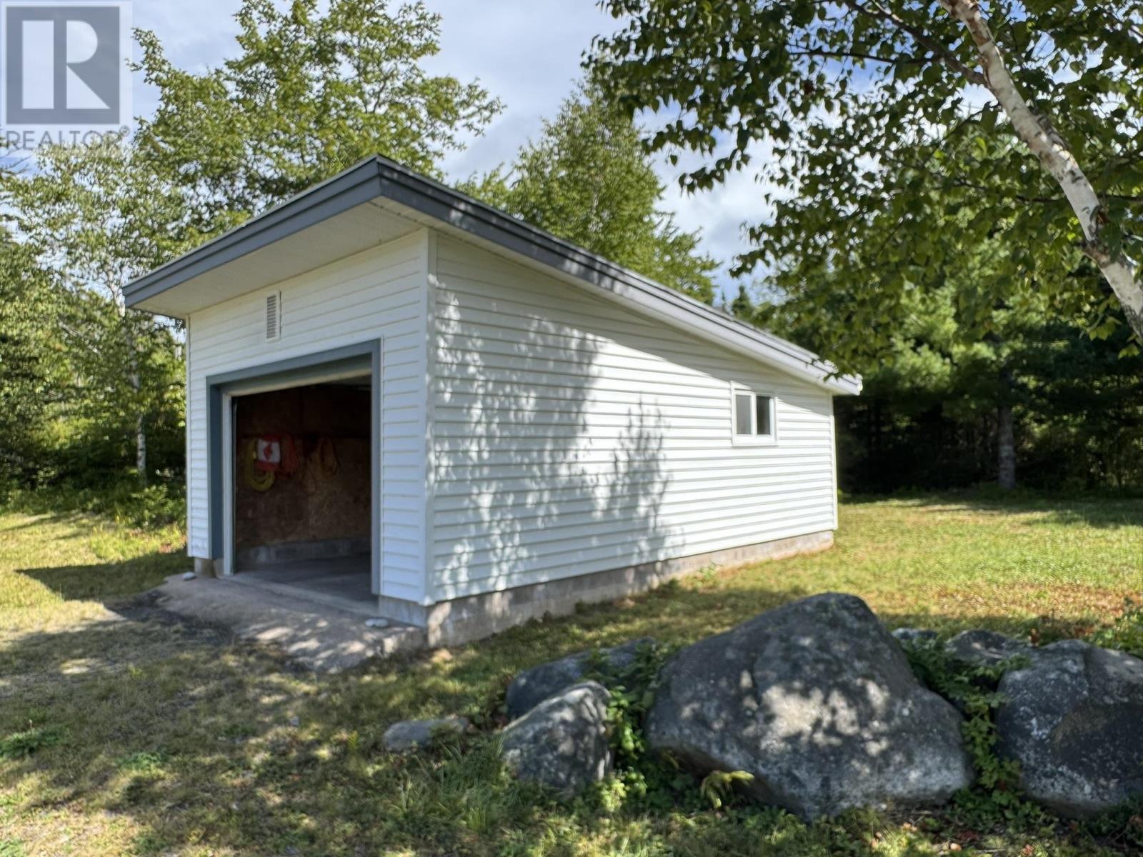 87 Somerset Drive, East Sable River, Nova Scotia  B0T 1V0 - Photo 33 - 202511109