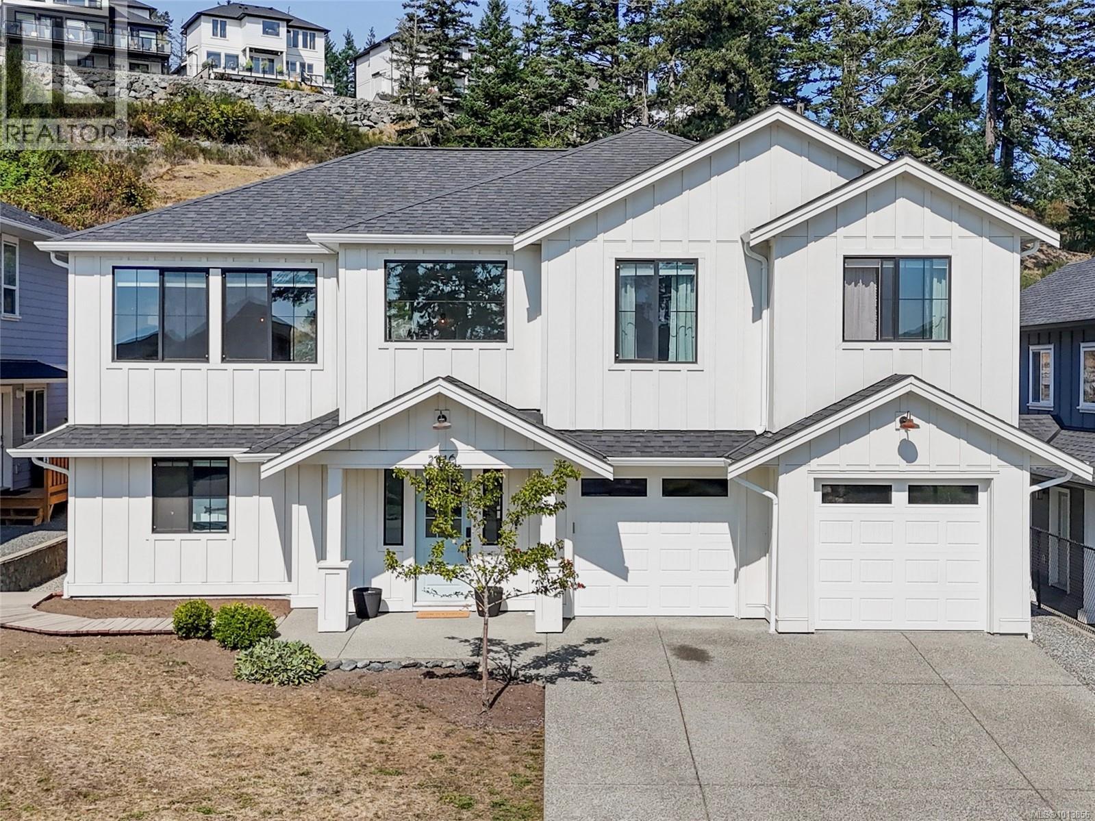 Property at 2316 Mountain Heights Dr image 1