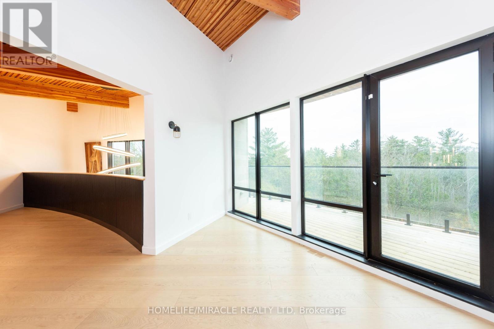 14020 Winston Churchill Boulevard, Caledon, Ontario  L7C 1P2 - Photo 11 - W12403413