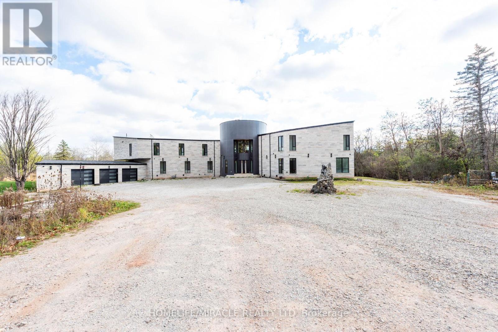 14020 Winston Churchill Boulevard, Caledon, Ontario  L7C 1P2 - Photo 2 - W12403413