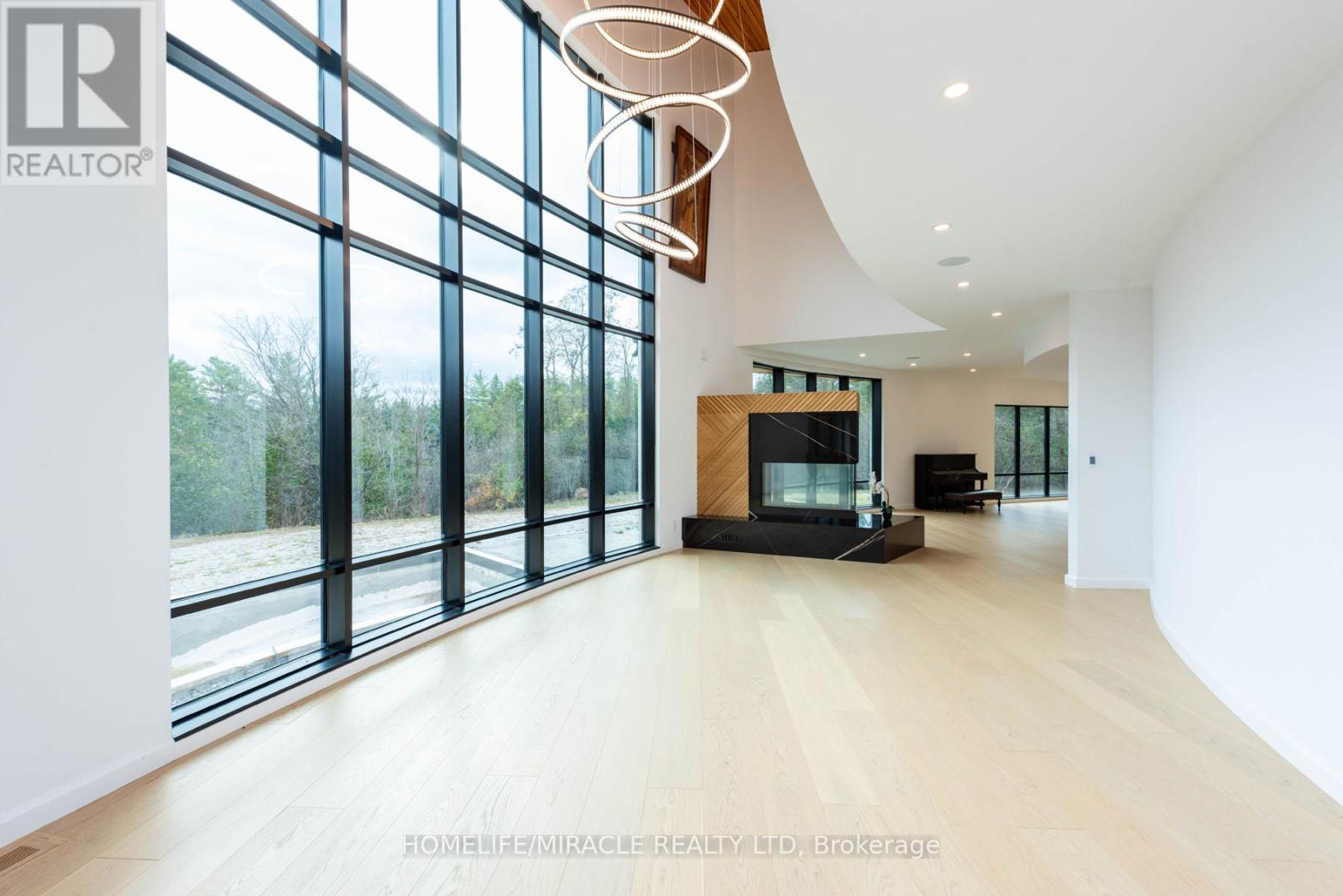 14020 Winston Churchill Boulevard, Caledon, Ontario  L7C 1P2 - Photo 22 - W12403413