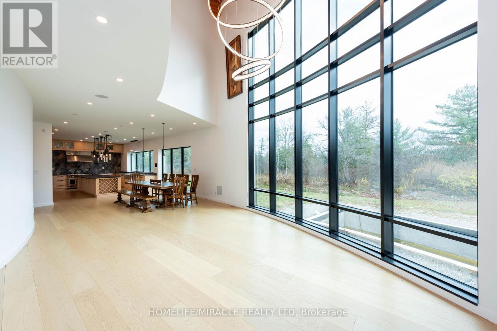 14020 Winston Churchill Boulevard, Caledon, Ontario  L7C 1P2 - Photo 23 - W12403413