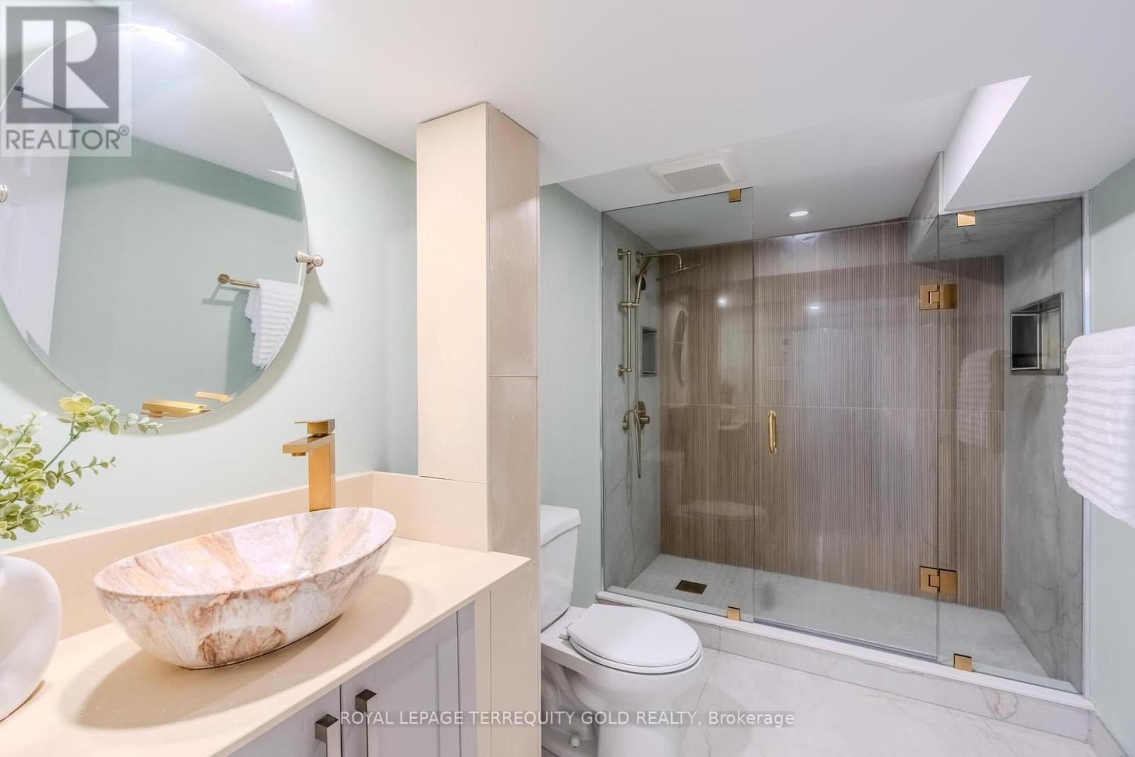 327 River Side Drive, Oakville, Ontario  L6K 3N3 - Photo 42 - W12403436