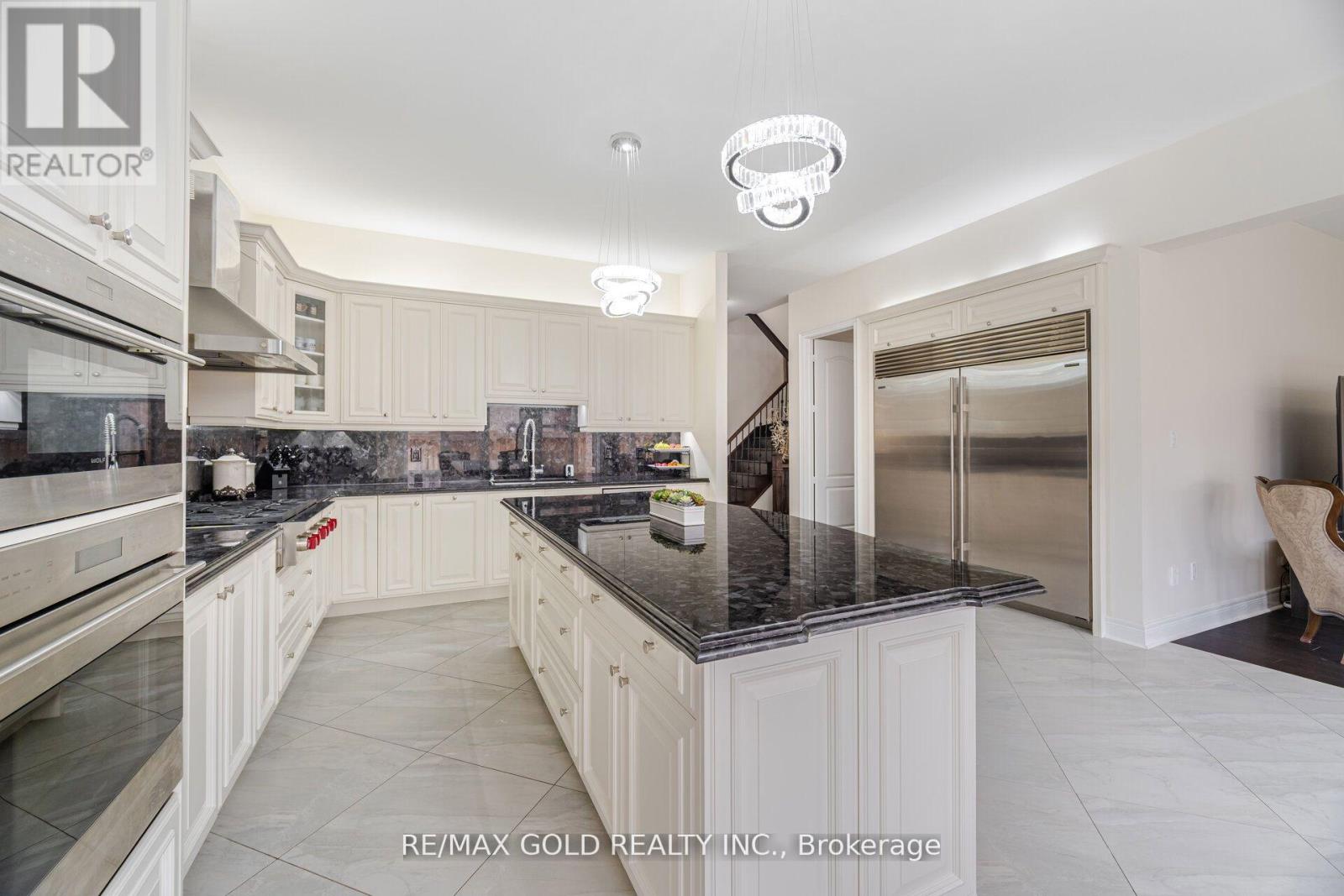 106 Rising Hill Ridge, Brampton, Ontario  L6Y 6B2 - Photo 16 - W12403438