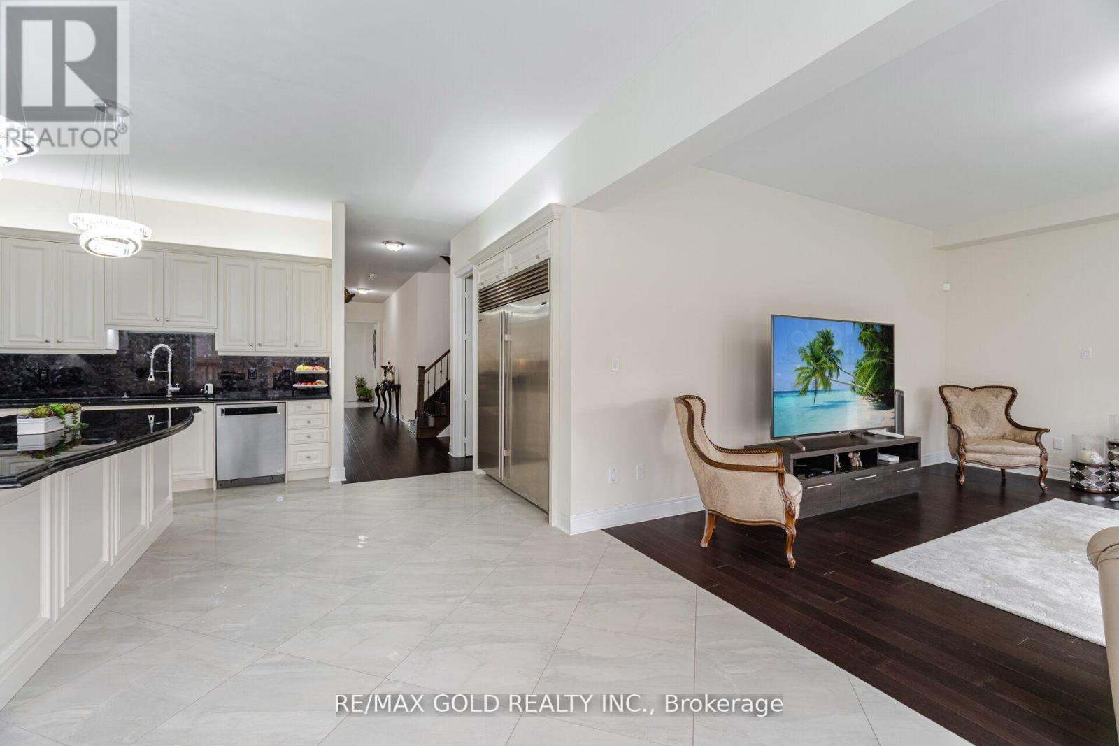 106 Rising Hill Ridge, Brampton, Ontario  L6Y 6B2 - Photo 21 - W12403438