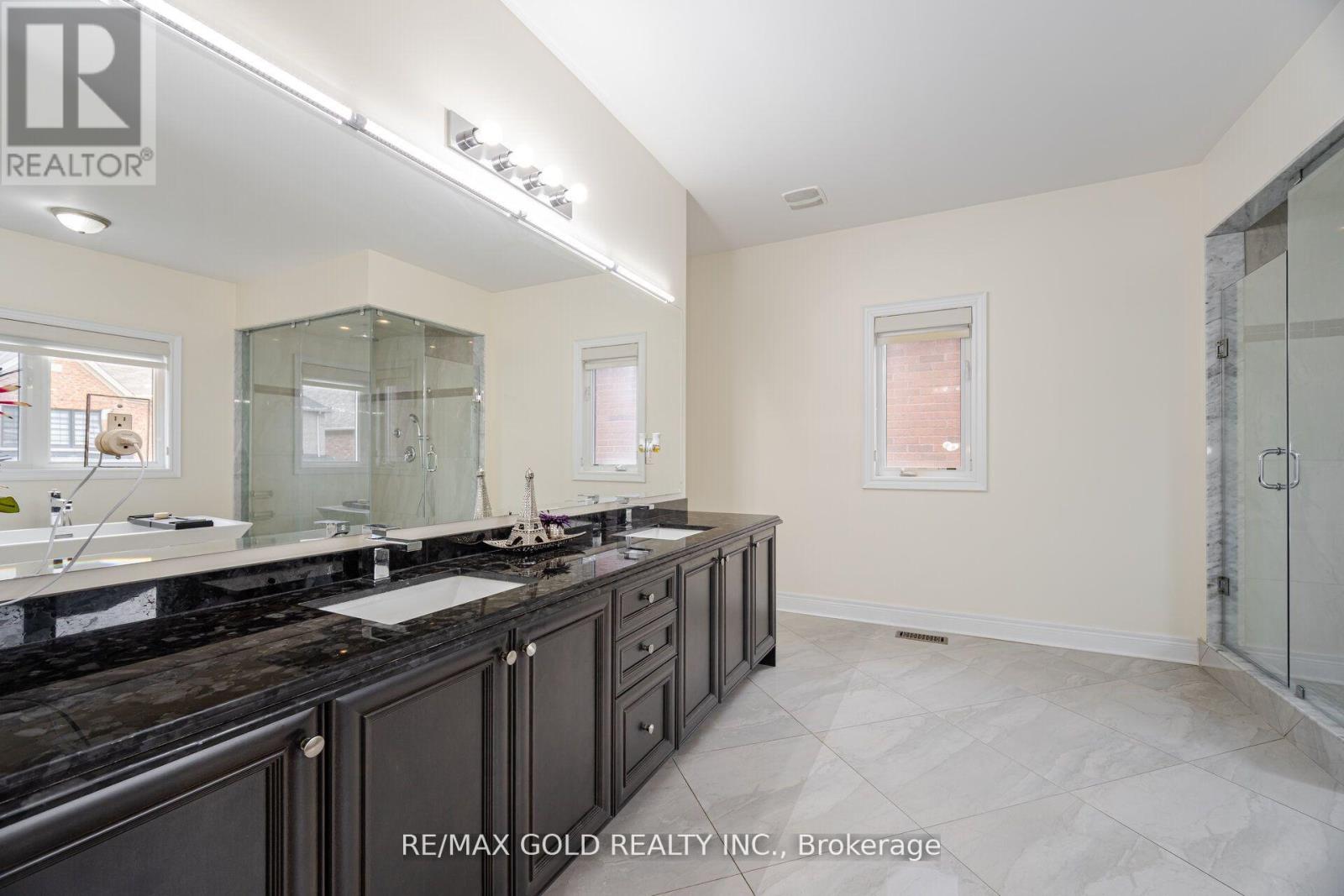 106 Rising Hill Ridge, Brampton, Ontario  L6Y 6B2 - Photo 31 - W12403438