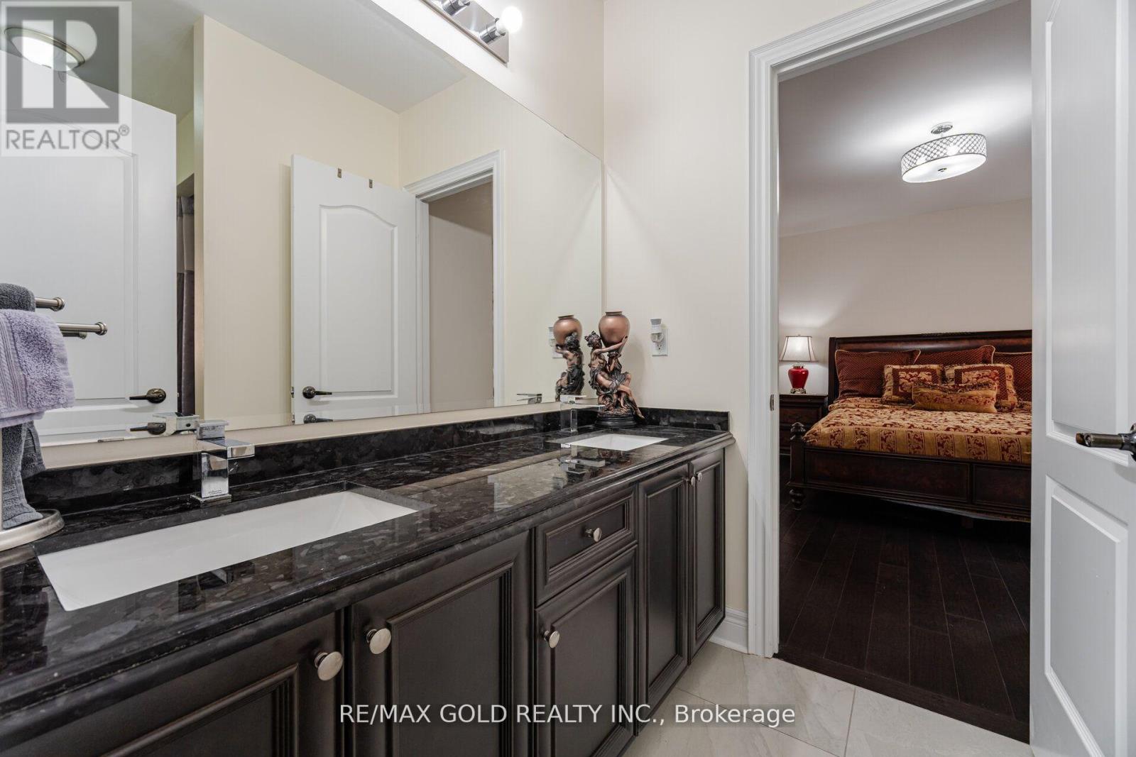 106 Rising Hill Ridge, Brampton, Ontario  L6Y 6B2 - Photo 35 - W12403438