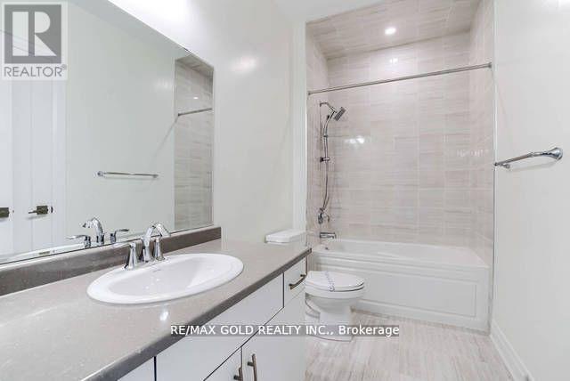 607 - 128 Grovewood Common, Oakville, Ontario  L6H 0X3 - Photo 13 - W12403450