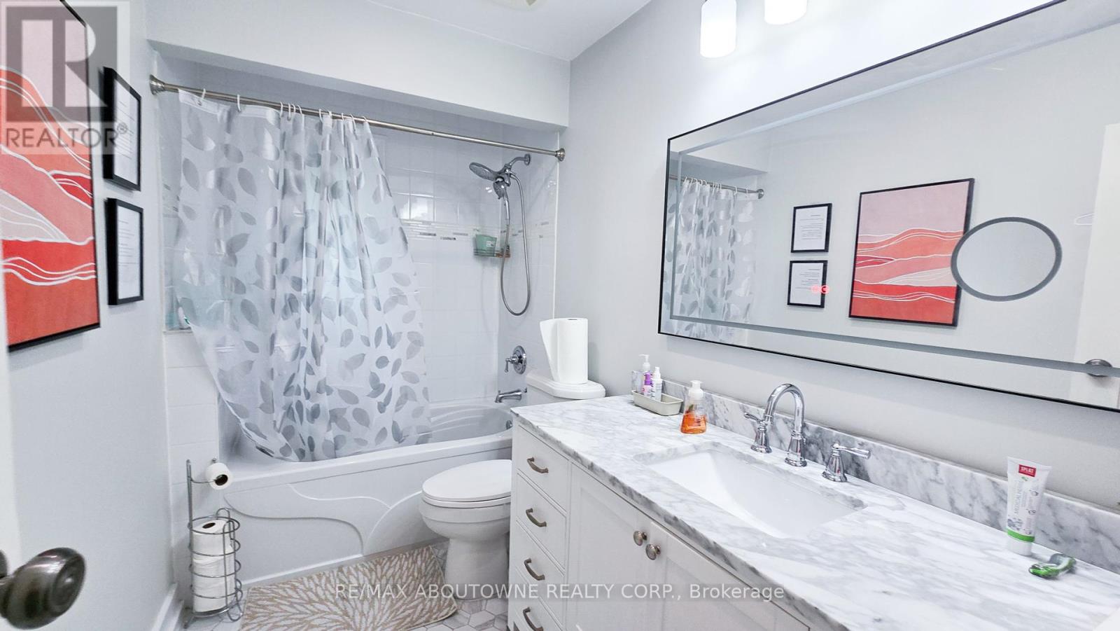 583 Taplow Crescent W, Oakville, Ontario  L6L 4V9 - Photo 12 - W12403469
