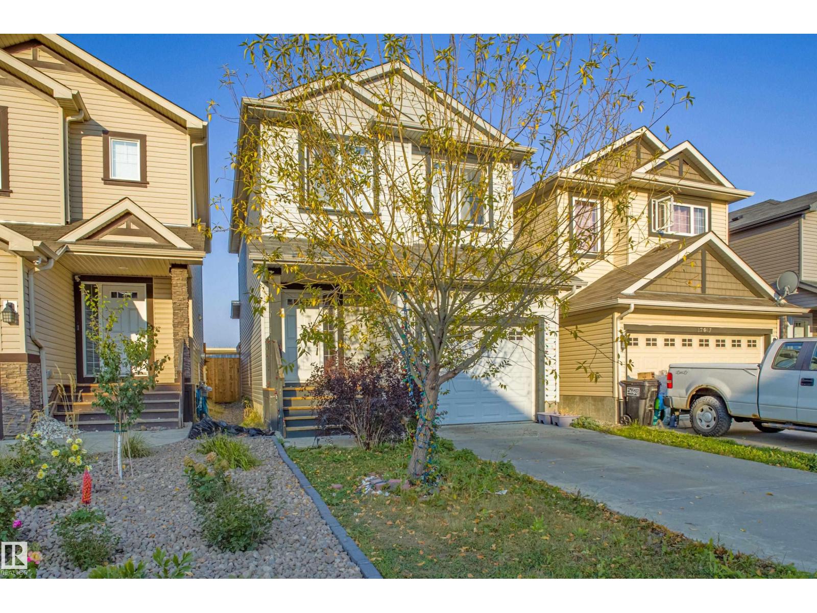 17091 38 Street Nw, Edmonton, Alberta  T5Y 6M1 - Photo 3 - E4457801