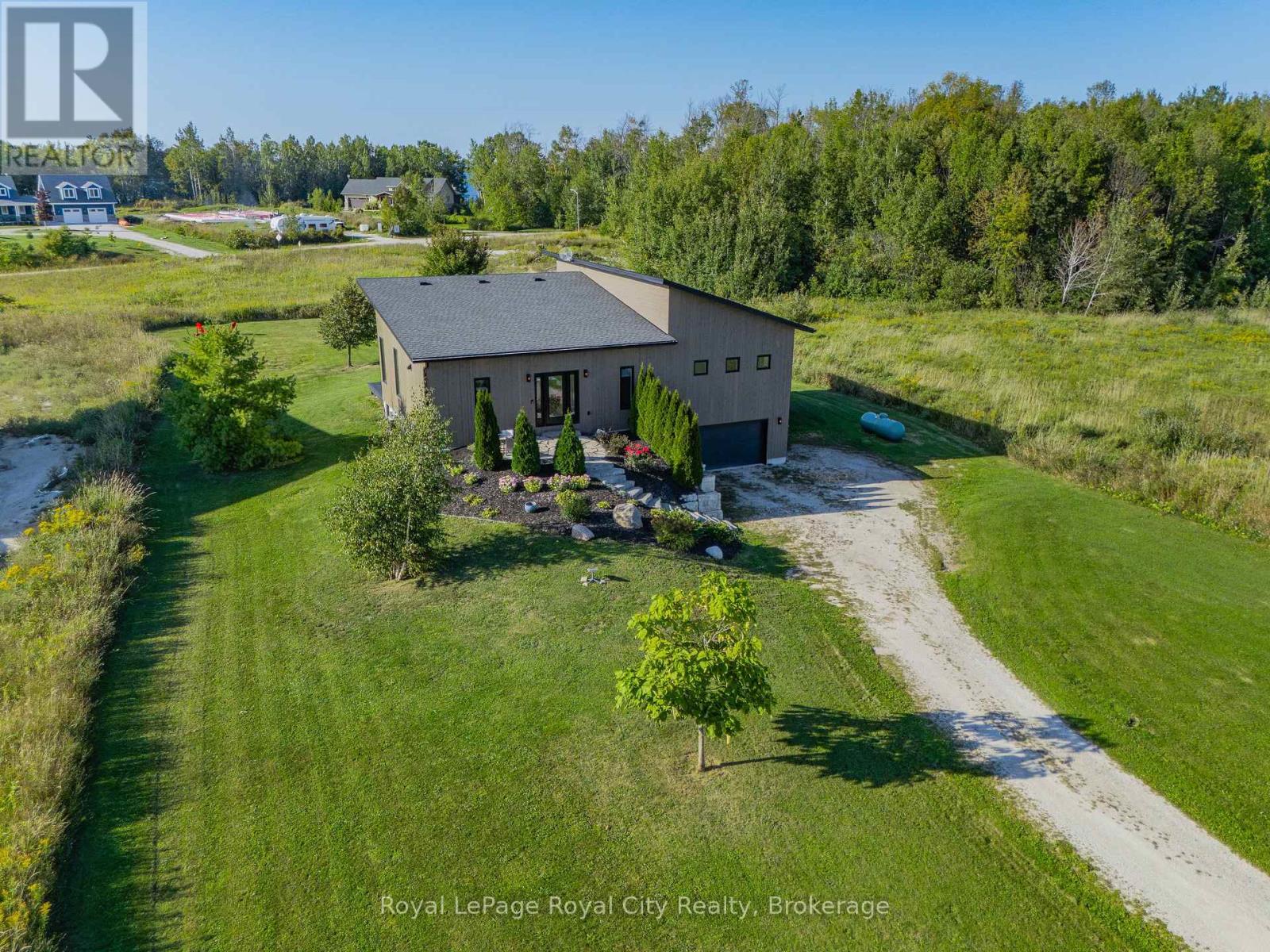103 Ugovsek Crescent, Meaford, Ontario  N0H 1B0 - Photo 37 - X12400517
