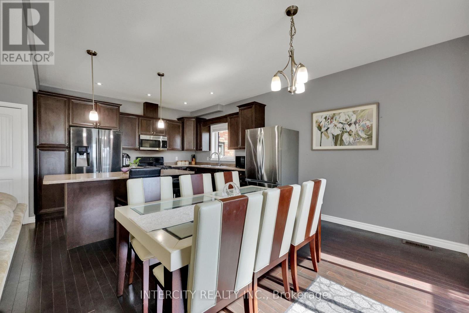 82 Molengraaf Way, Chatham-Kent, Ontario  N7M 0A2 - Photo 10 - X12403430