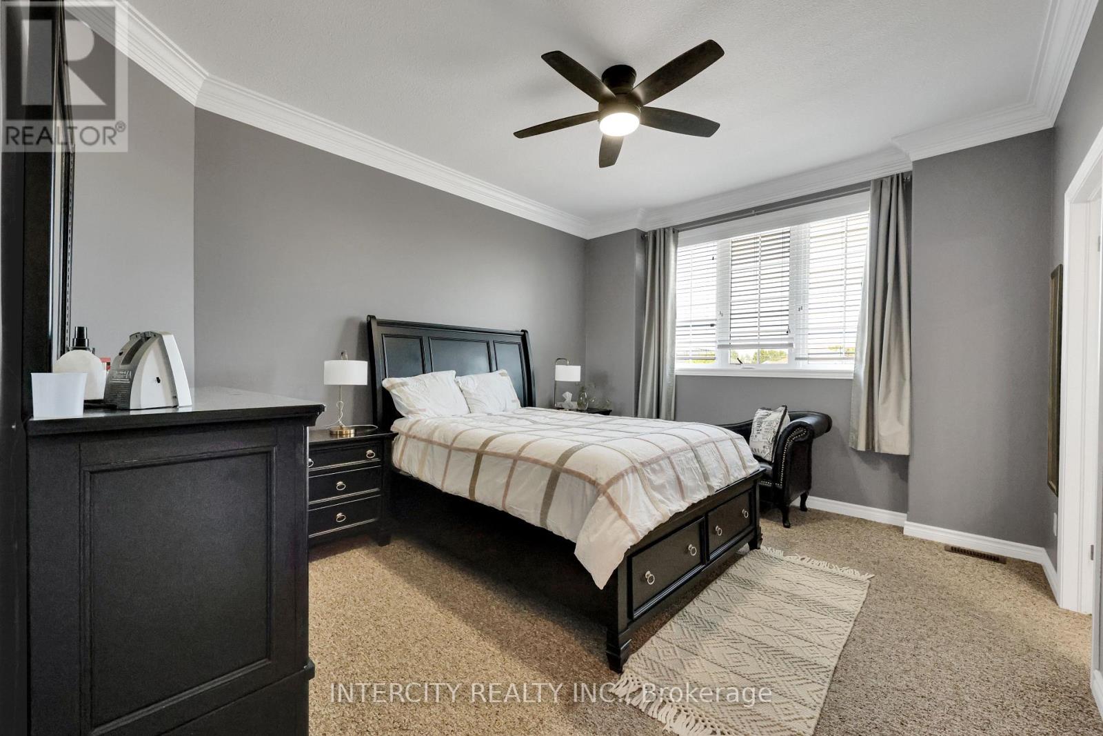 82 Molengraaf Way, Chatham-Kent, Ontario  N7M 0A2 - Photo 11 - X12403430