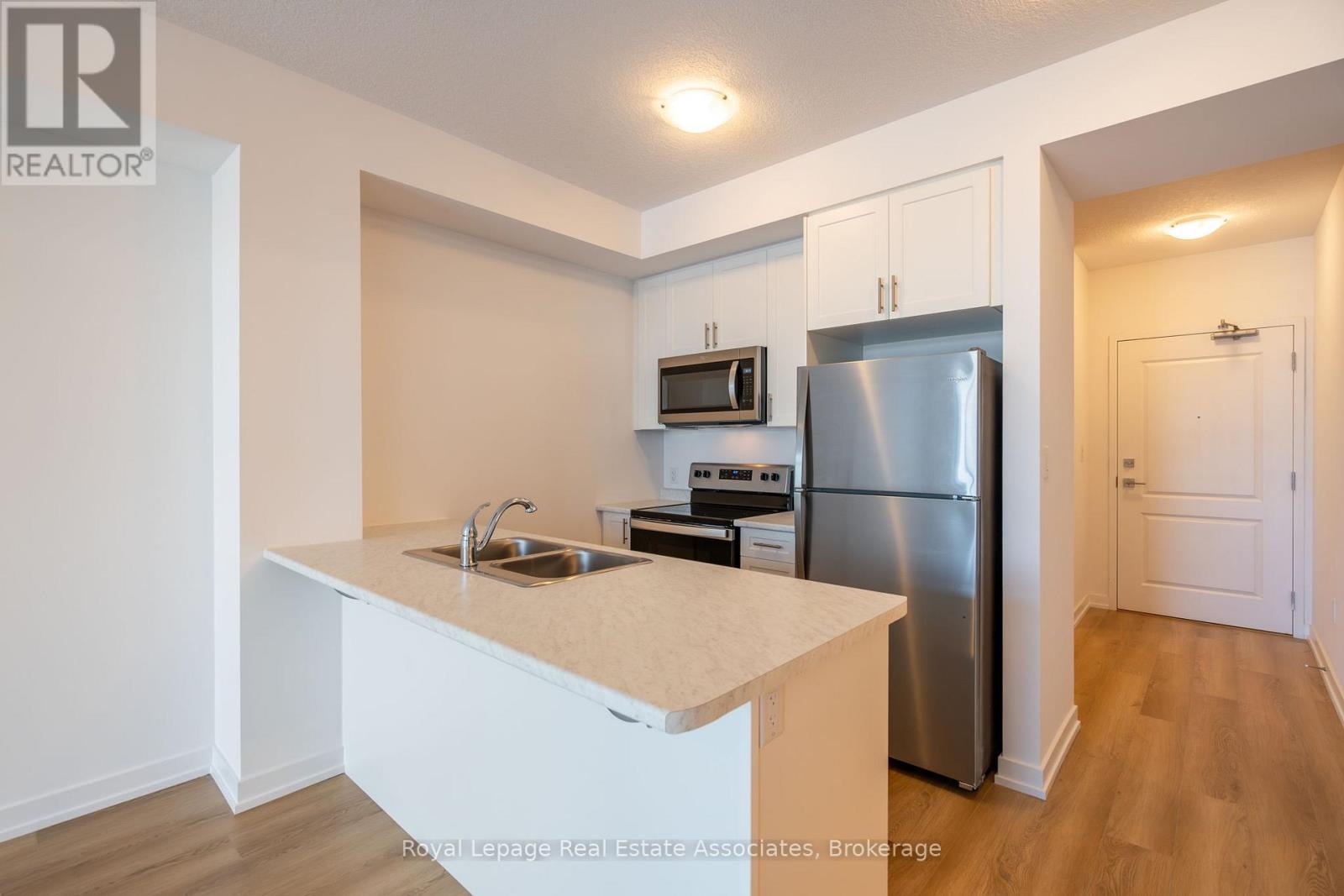 706 - 470 DUNDAS STREET E, Hamilton, Ontario