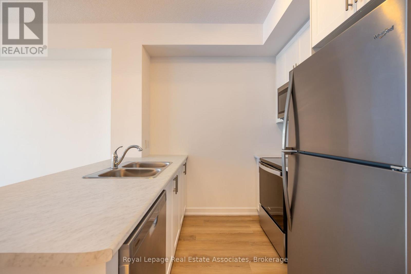 706 - 470 Dundas Street E, Hamilton, Ontario  L0R 2H4 - Photo 5 - X12403474