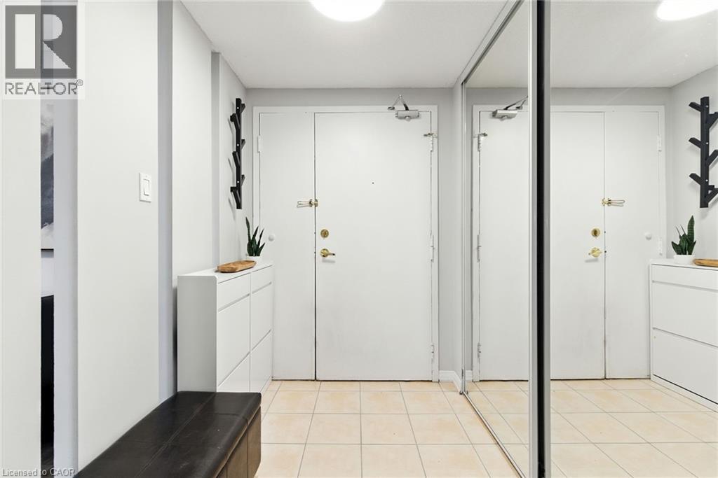 6720 Glen Erin Drive Unit# 514, Mississauga, Ontario  L5N 3K8 - Photo 2 - 40769809