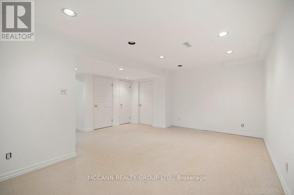 118 Braeside Road, Toronto (Lawrence Park North), Ontario  M4N 1Y2 - Photo 31 - C12403505