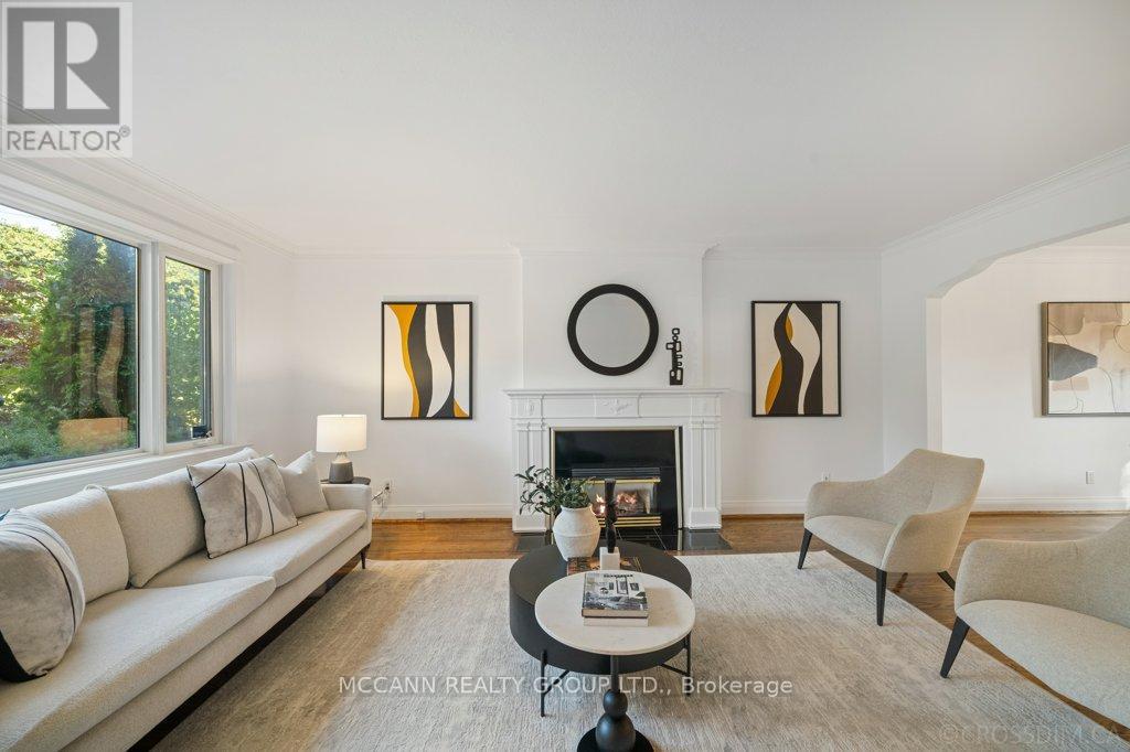 118 Braeside Road, Toronto (Lawrence Park North), Ontario  M4N 1Y2 - Photo 6 - C12403505