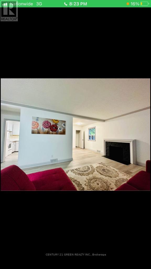 26 Kenton Drive, Toronto, Ontario  M2R 2H8 - Photo 8 - C12403676