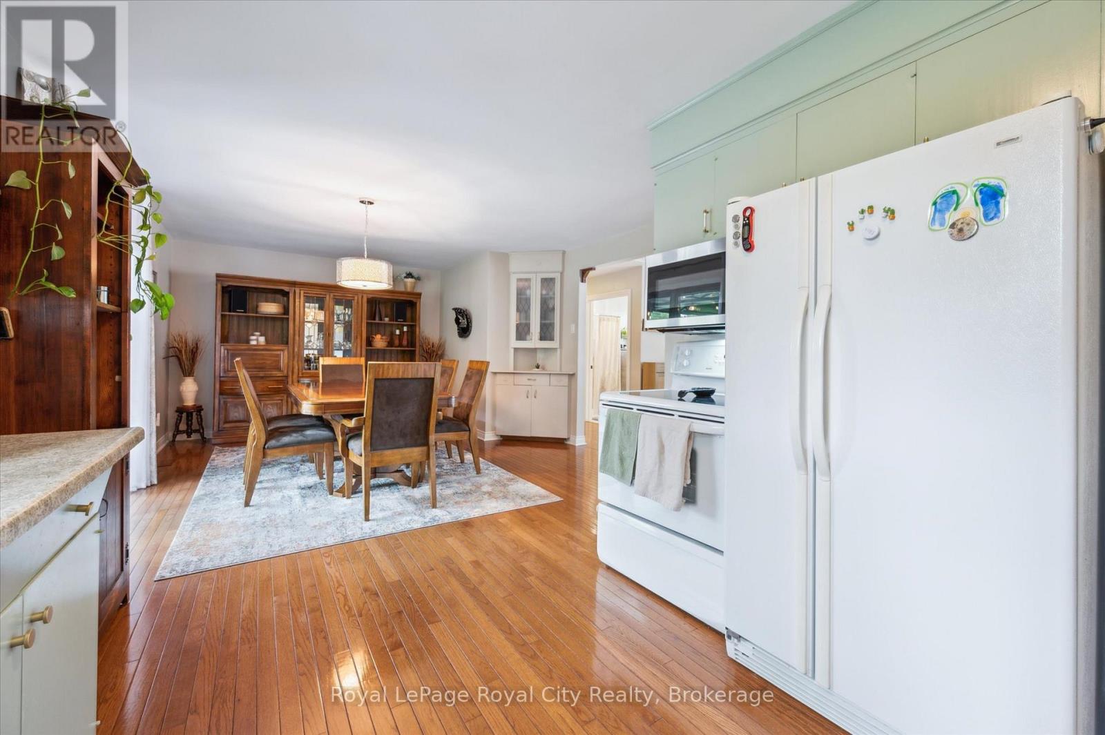 94 Webster Street, Wilmot, Ontario  N3A 1W7 - Photo 17 - X12403684