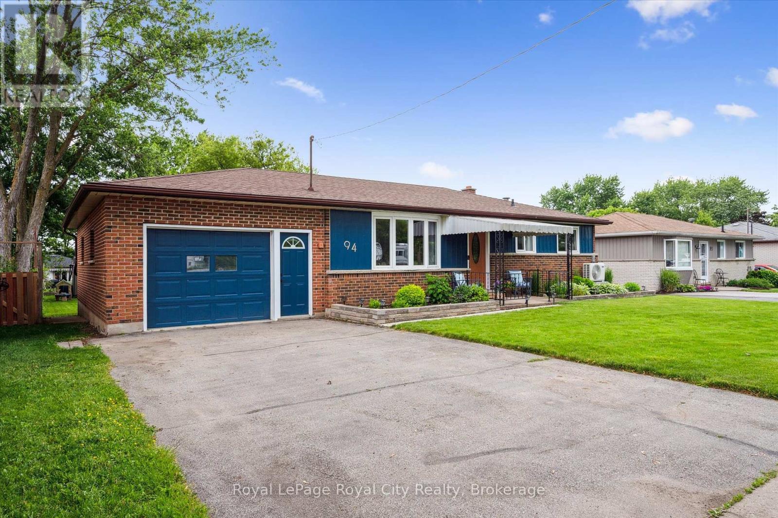 94 Webster Street, Wilmot, Ontario  N3A 1W7 - Photo 2 - X12403684