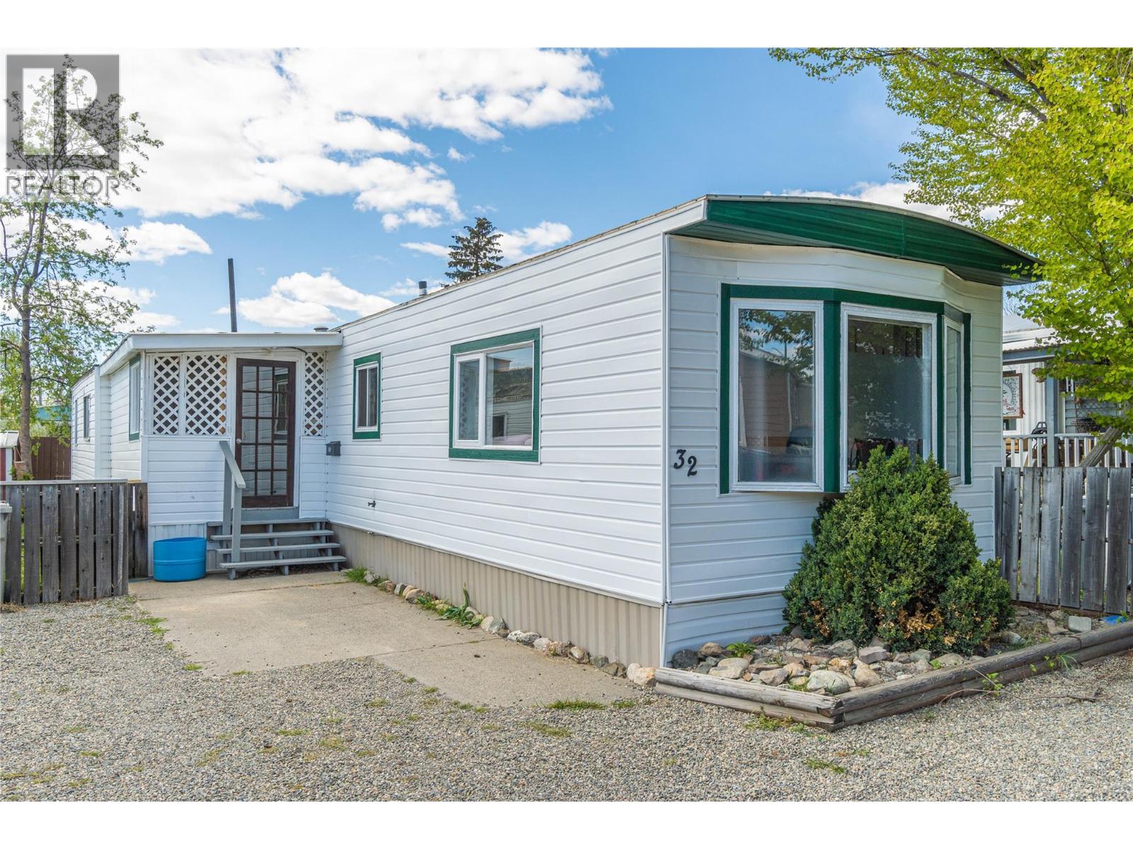32 Albert Street, Kamloops, British Columbia