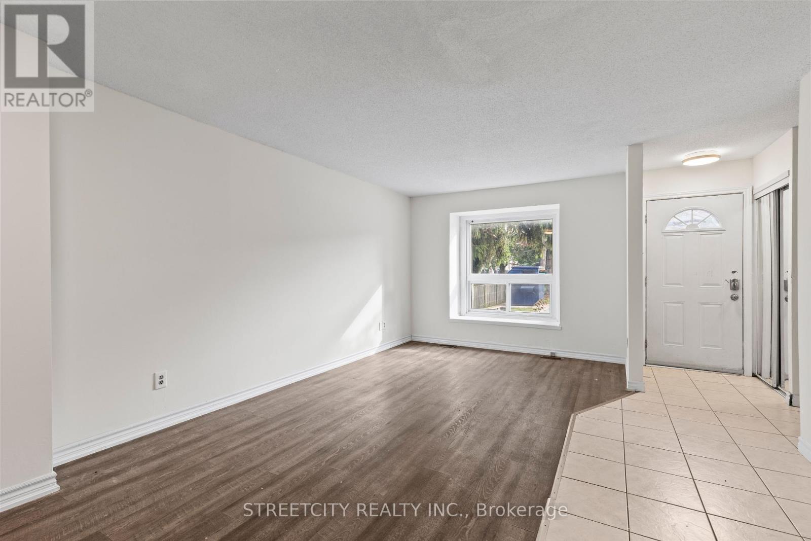 36 - 577 Third Street, London East, Ontario  N5V 4B9 - Photo 3 - X12403749