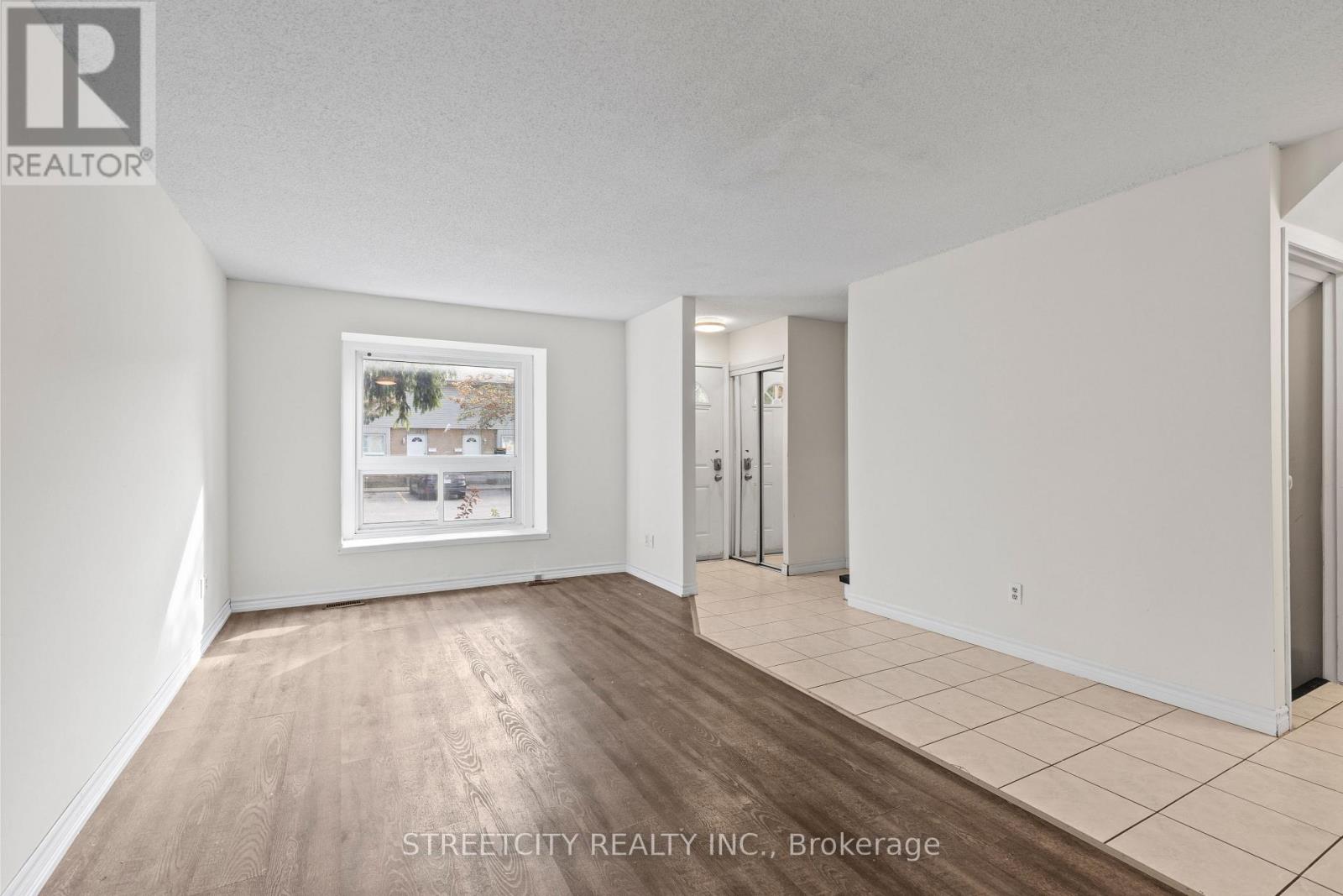 36 - 577 Third Street, London East, Ontario  N5V 4B9 - Photo 4 - X12403749