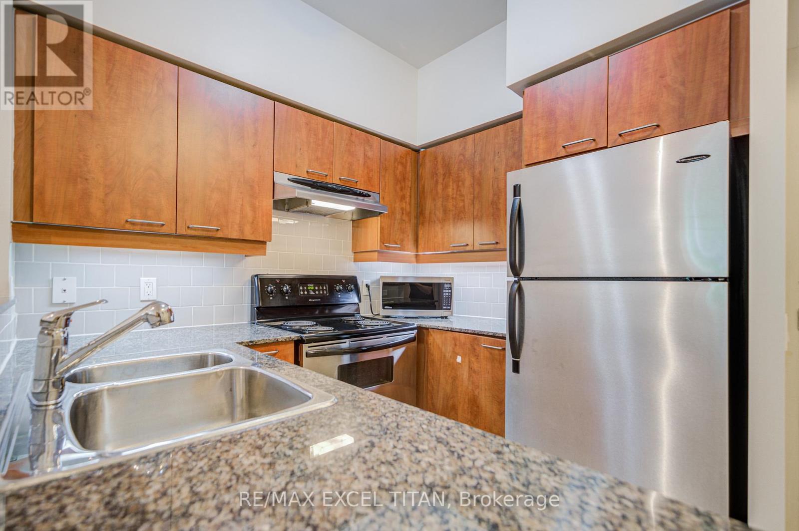 110 - 455 Rosewell Avenue, Toronto (Lawrence Park North), Ontario  M4R 2B6 - Photo 12 - C12403659