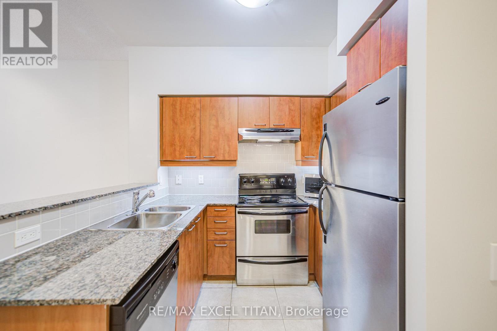110 - 455 Rosewell Avenue, Toronto (Lawrence Park North), Ontario  M4R 2B6 - Photo 13 - C12403659