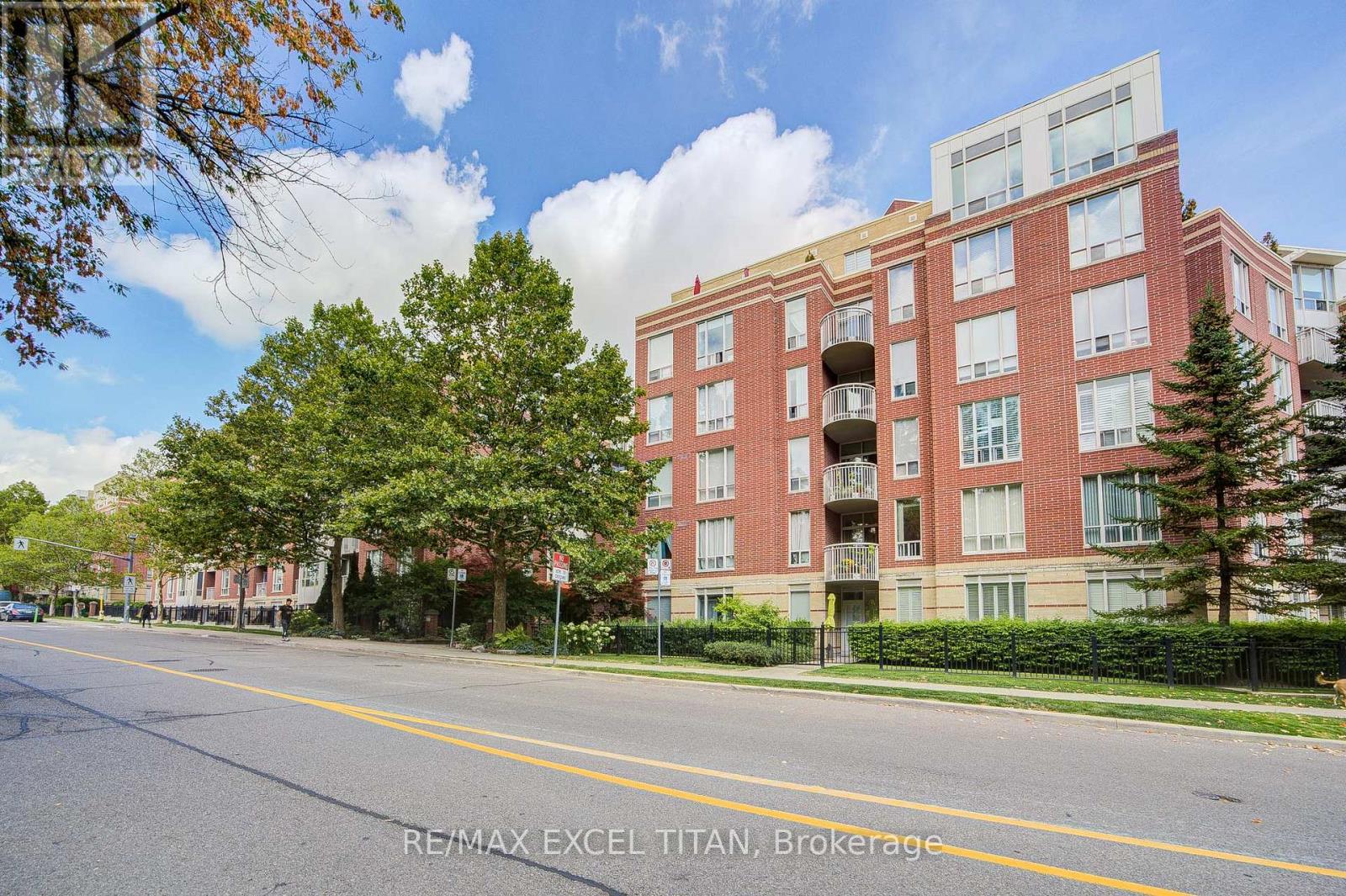 110 - 455 Rosewell Avenue, Toronto (Lawrence Park North), Ontario  M4R 2B6 - Photo 37 - C12403659