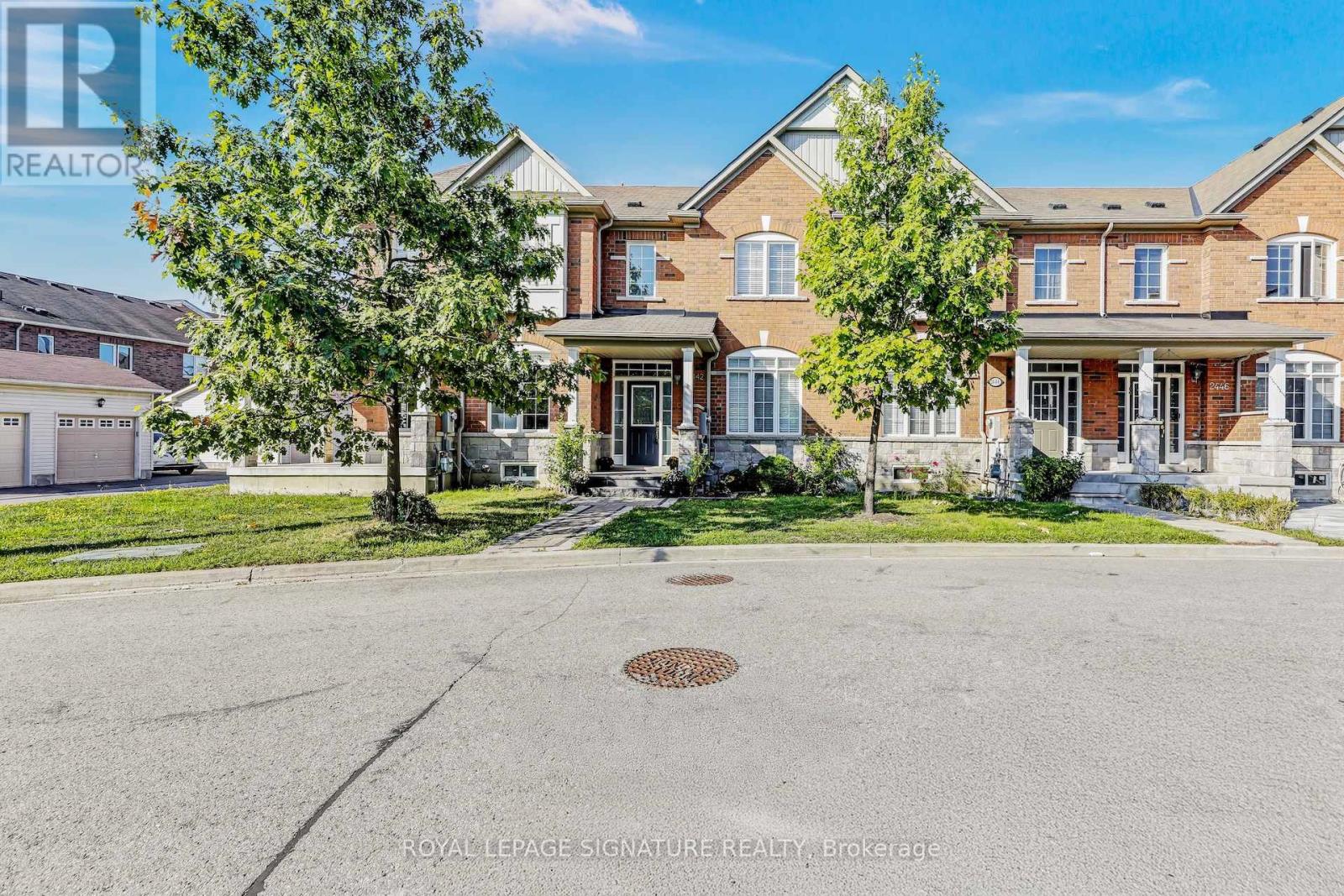 2442 Earl Grey Avenue, Pickering, Ontario  L1X 0B9 - Photo 1 - E12403541