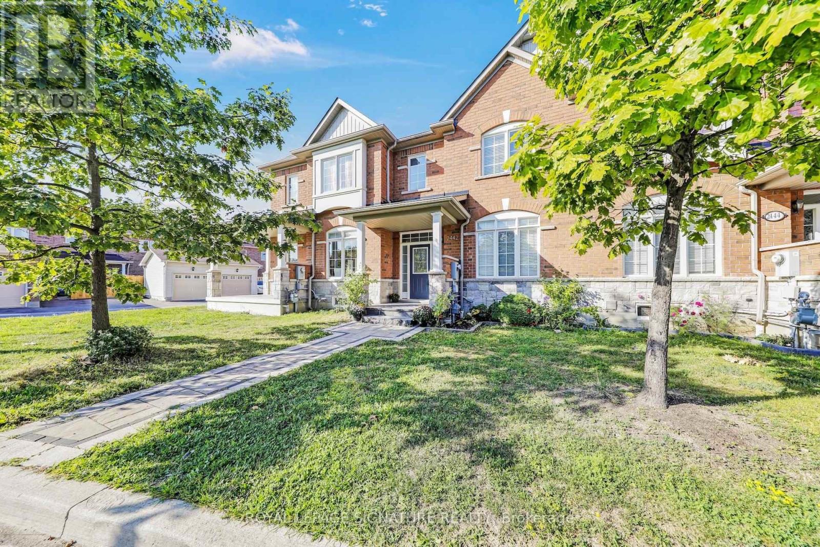 2442 Earl Grey Avenue, Pickering, Ontario  L1X 0B9 - Photo 3 - E12403541