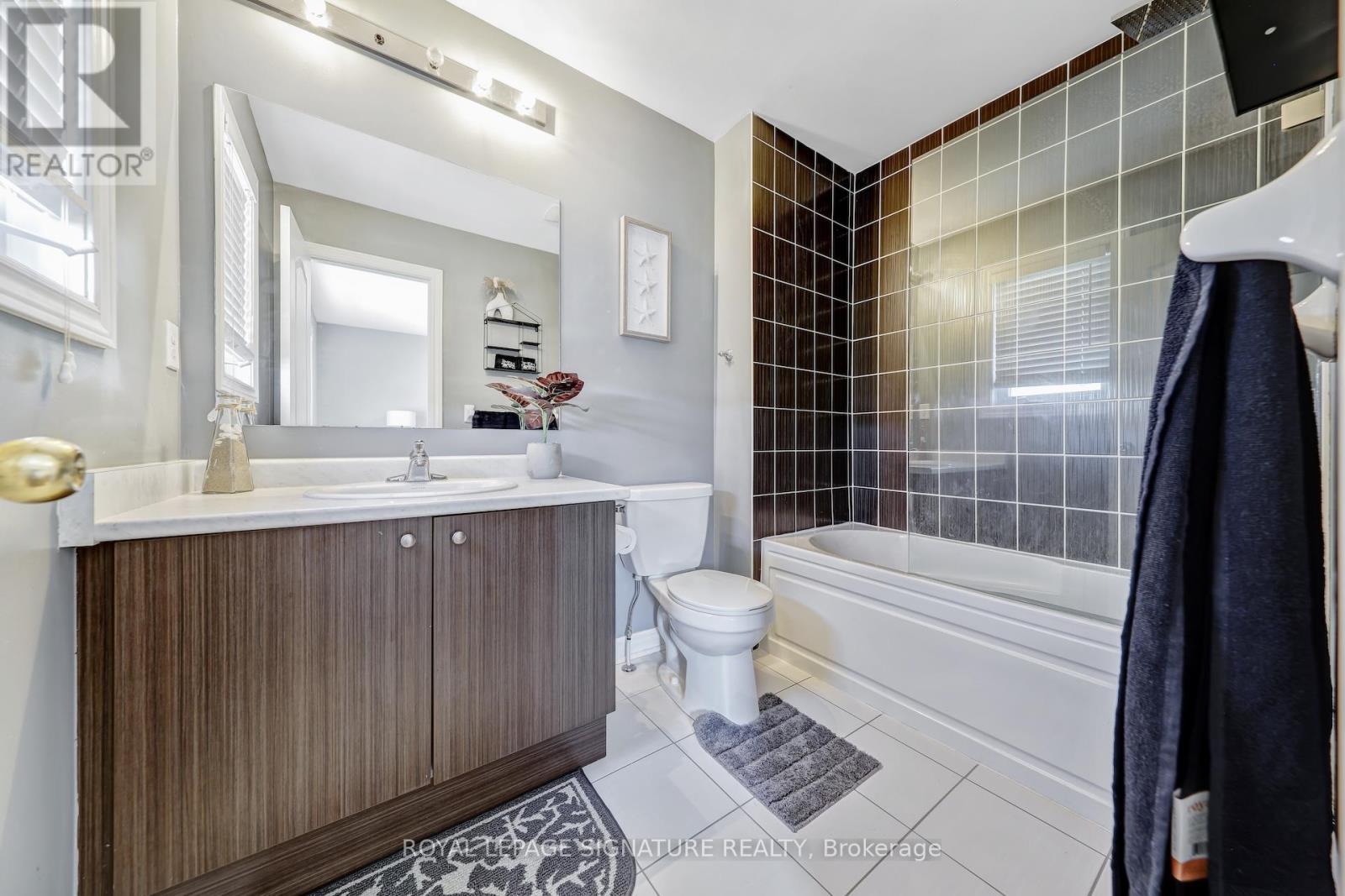 2442 Earl Grey Avenue, Pickering, Ontario  L1X 0B9 - Photo 31 - E12403541