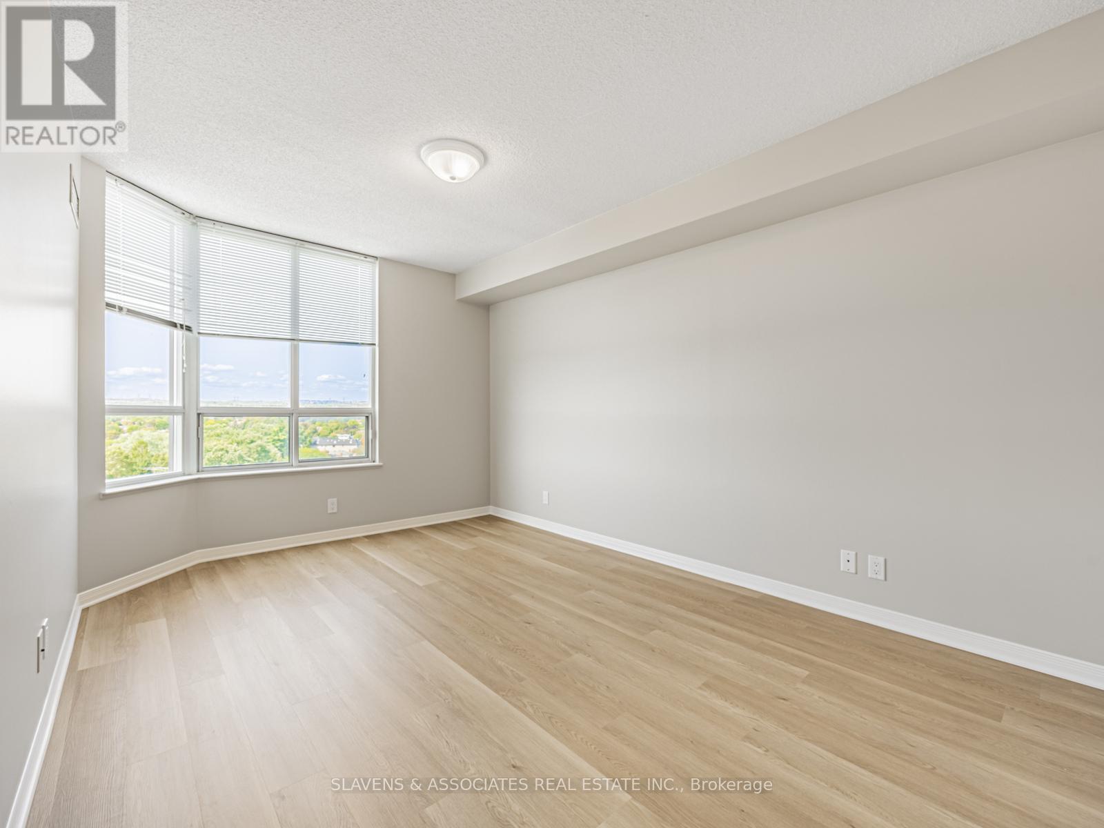 1404 - 1000 The Esplanade Road N, Pickering, Ontario  L1V 6V4 - Photo 18 - E12403612